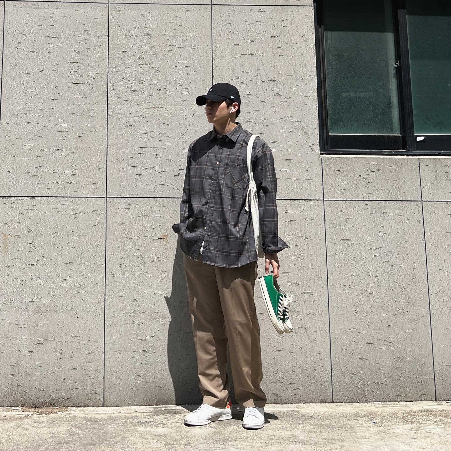 신발이 두개지요 👟

#패션계정맞팔 #패션맞팔 #캐주얼룩 #캐주얼코디 #볼캡코디 #볼캡 #남방코디 #셔츠코디 #남자캐주얼룩 #남자캐주얼