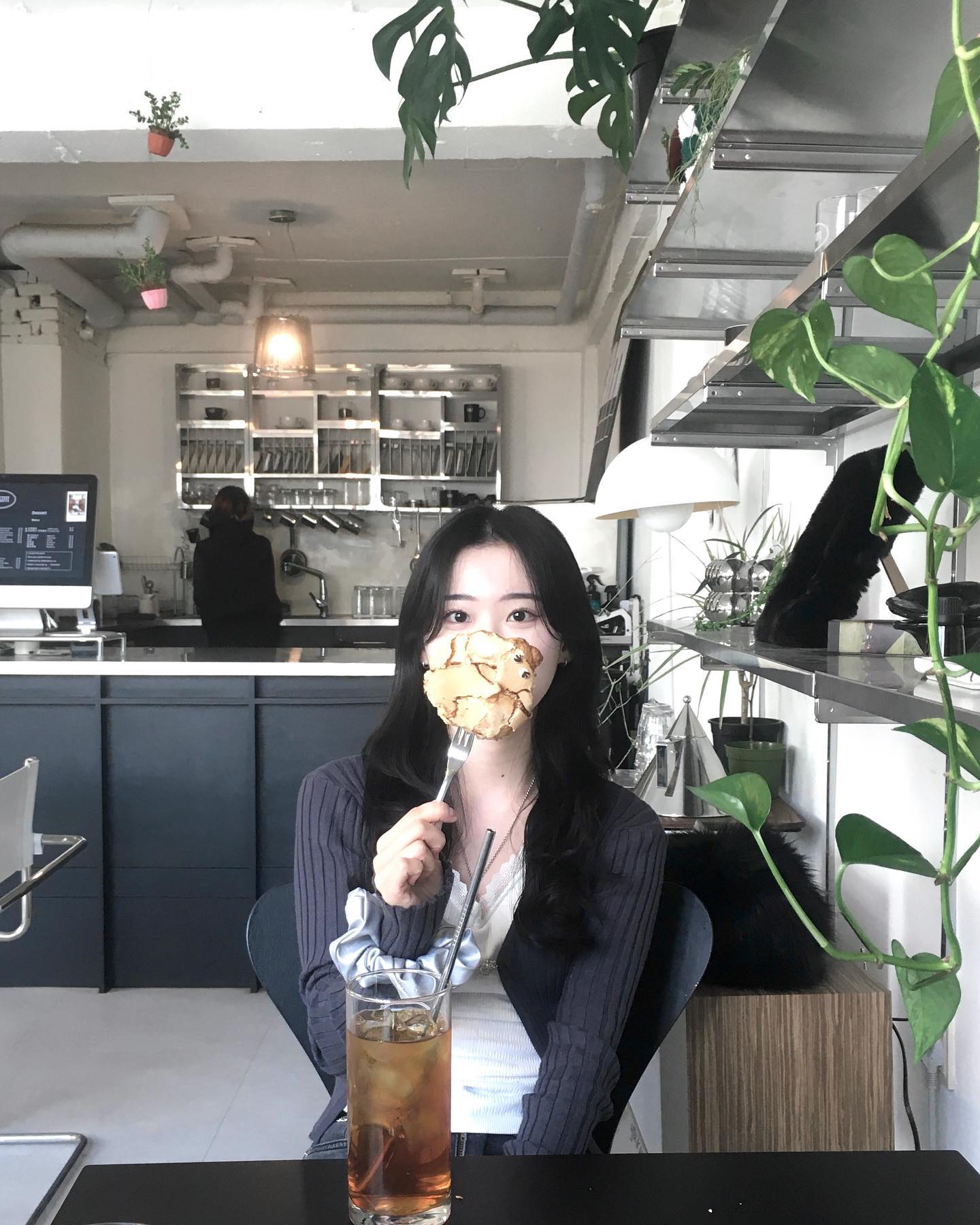 망원동 서식중 ••