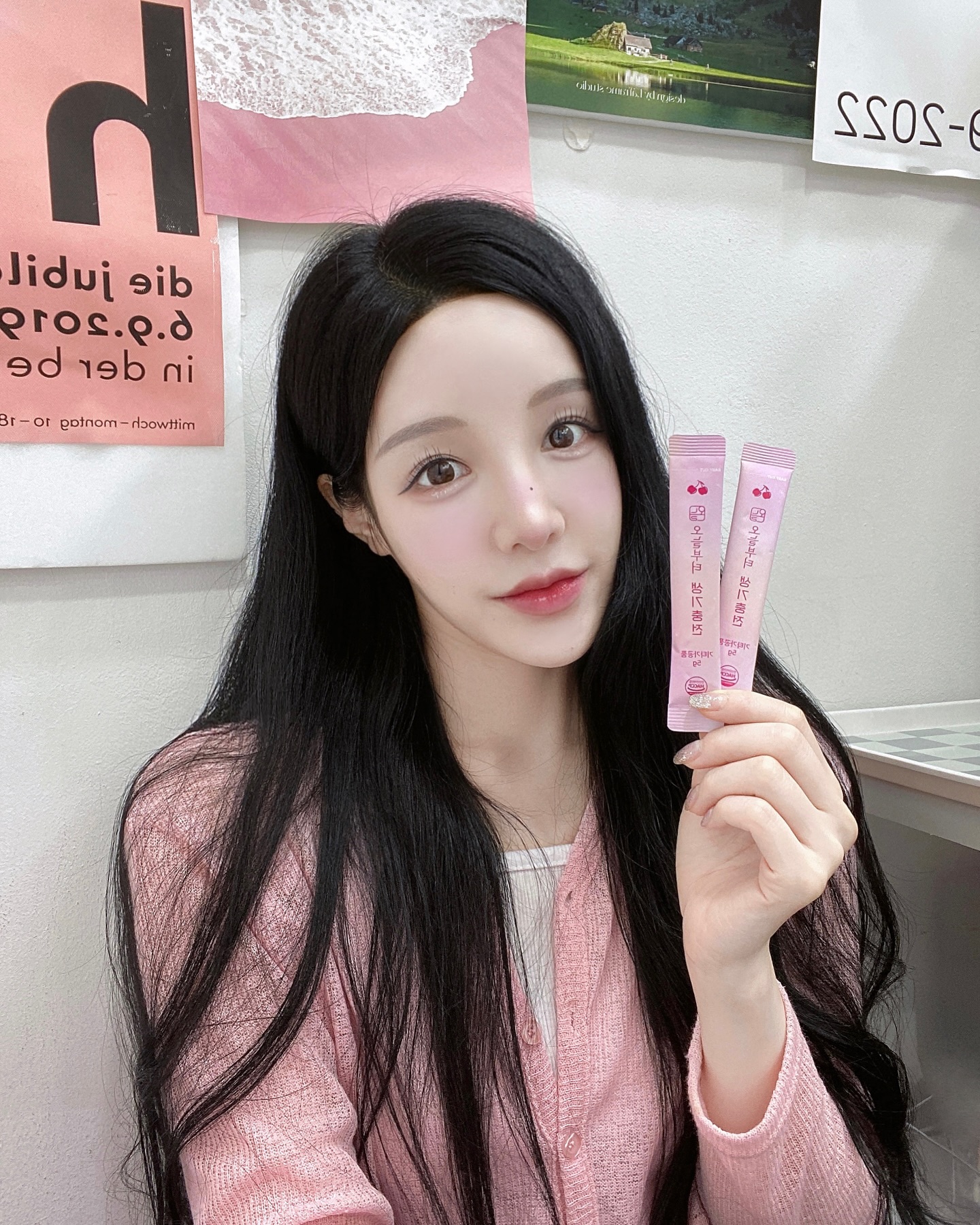 #광고 
오늘부터-생기충전 글루타치온
fromtoday.official 

이너뷰티 중요한건 다들 아시죠? 피부가 어둡고 칙칙하고,지치고 생기가 필요할때,피부속부터 달래주는‘생기충전’추천드려요!글루타치온200mg+500달톤 저분자 피쉬콜라겐+영국산 비타민c+몽모랑시 타트체리700mg+히알루론산까지 피부에 좋은 성분을 한번에 먹을수있어 좋아요! 한포 물에 타먹으니 살짝 달콤하니 좋더라구요!생기충전먹고부터주변에서 피부가 환해진거 같다고해서 더 구매해서 길게 먹어보려고 해요#오늘부터생기충전 #이너뷰티필수템 

#이너뷰티 #오늘부터 #생기충전 #글루타치온 #타트체리 #피쉬콜라겐 #히알루론산 #이너뷰티추천