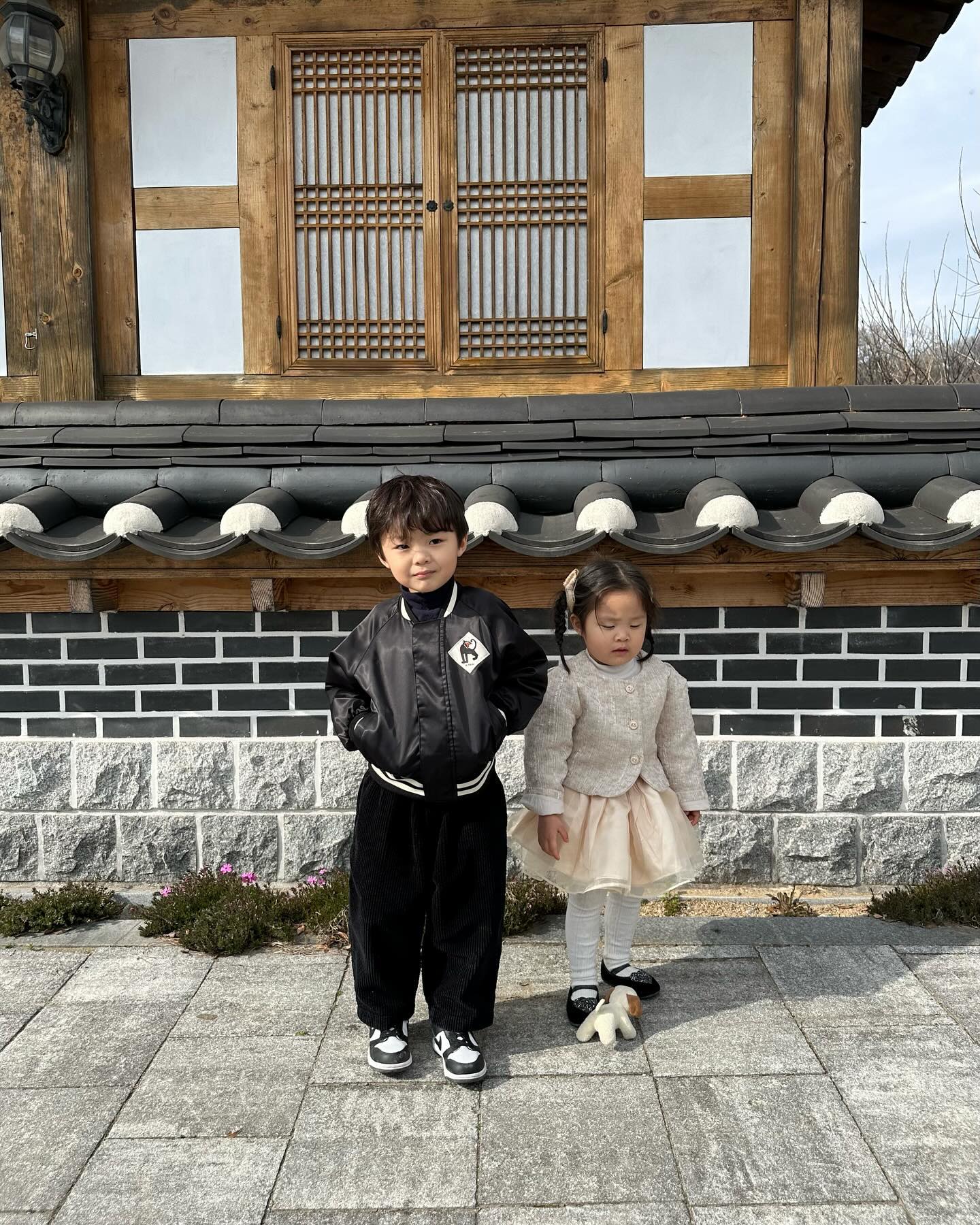 :
D+1577ఇ, D+990ఇ
아빠 온날엔 같이 콧바람쐬는날😎