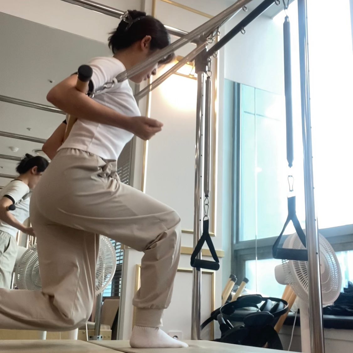 수업 및 운동 기록용 계정으로 전환💪🏻
📌롤백바 사용해서 50분 시퀀스
런지,플랭크 응용자세!
롤백바 스프링 덕분에  엉덩이에 더 집중 가능!
무릎에 체중 안실려서 무릎 아픈 회원님들한테도 추천👍🏻
진짜.. 이제 매일 운동해야지.. 
매일 운동 나오시는 회원님들 보면 존경스럽,,🥹