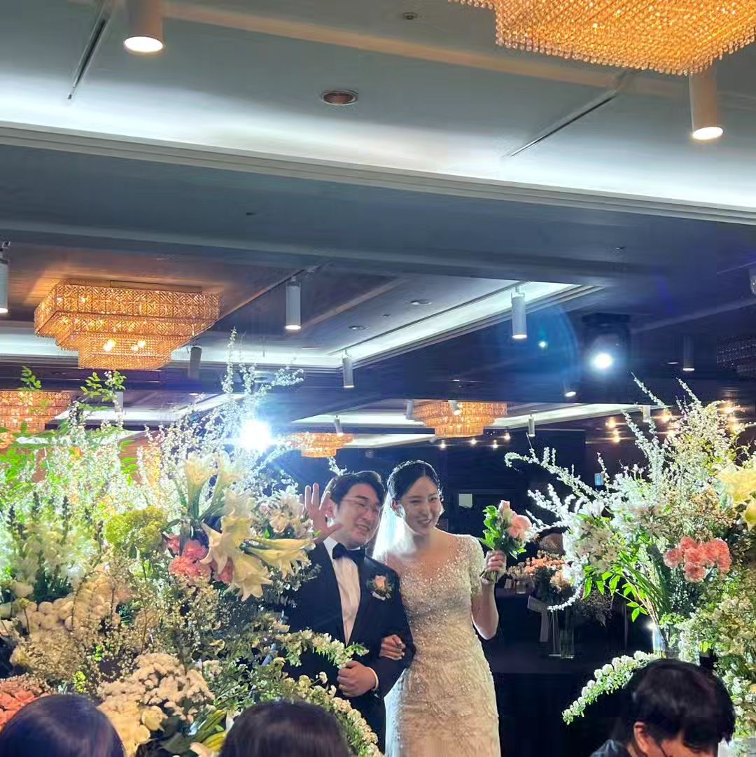 참석해주시고 축하해주신 덕분에 잘 마칠수 있었습니다!

행복하겠습니다!
와주시고 가까이서 멀리서 축하해주신 모든분들
감사합니다!