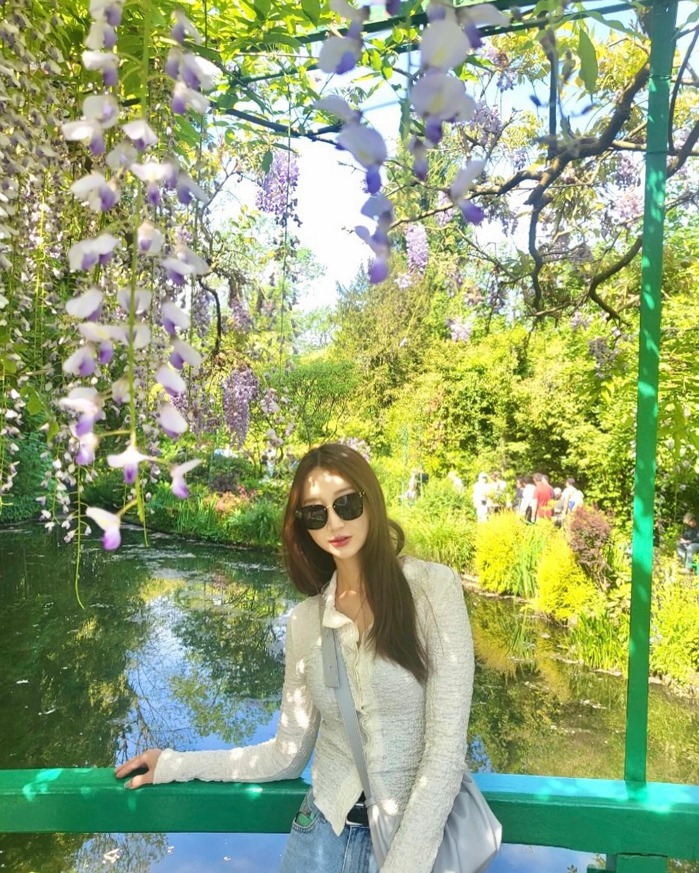 가장 기대했던 장소이지만 
실망스러웠던 모네의정원🥲

#모네의정원 #사진빨 #지베르니여행 #파리여행🇫🇷