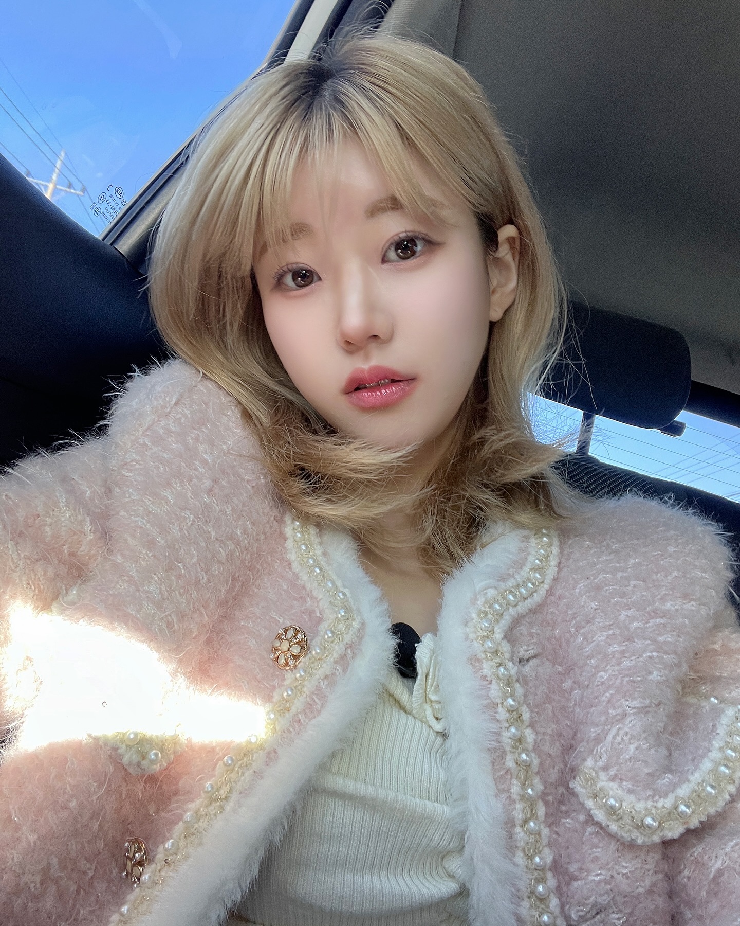 내일 눈 많이 온다던데

썰매 타야 하는데😢