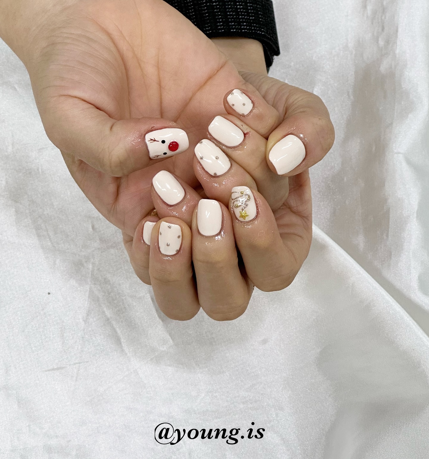 . 
충분한 상담 후 시술 들어갑니다💙
.
➰01028766350 / 프로필 오픈채팅 문의
➰부산 북구 와석장터로 6-11 영네일
.
.
➰예약문의
•날짜/요일,시간
•젤 제거 유/무
•손 or 발 젤네일/아트
•핸드폰번호

➰문제성발톱관리 
.
.
.
#화명동
#화명동네일 
#화명동네일샵
#화명동영네일 
#화명영네일 
#화명동발관리
#화명동문제성발