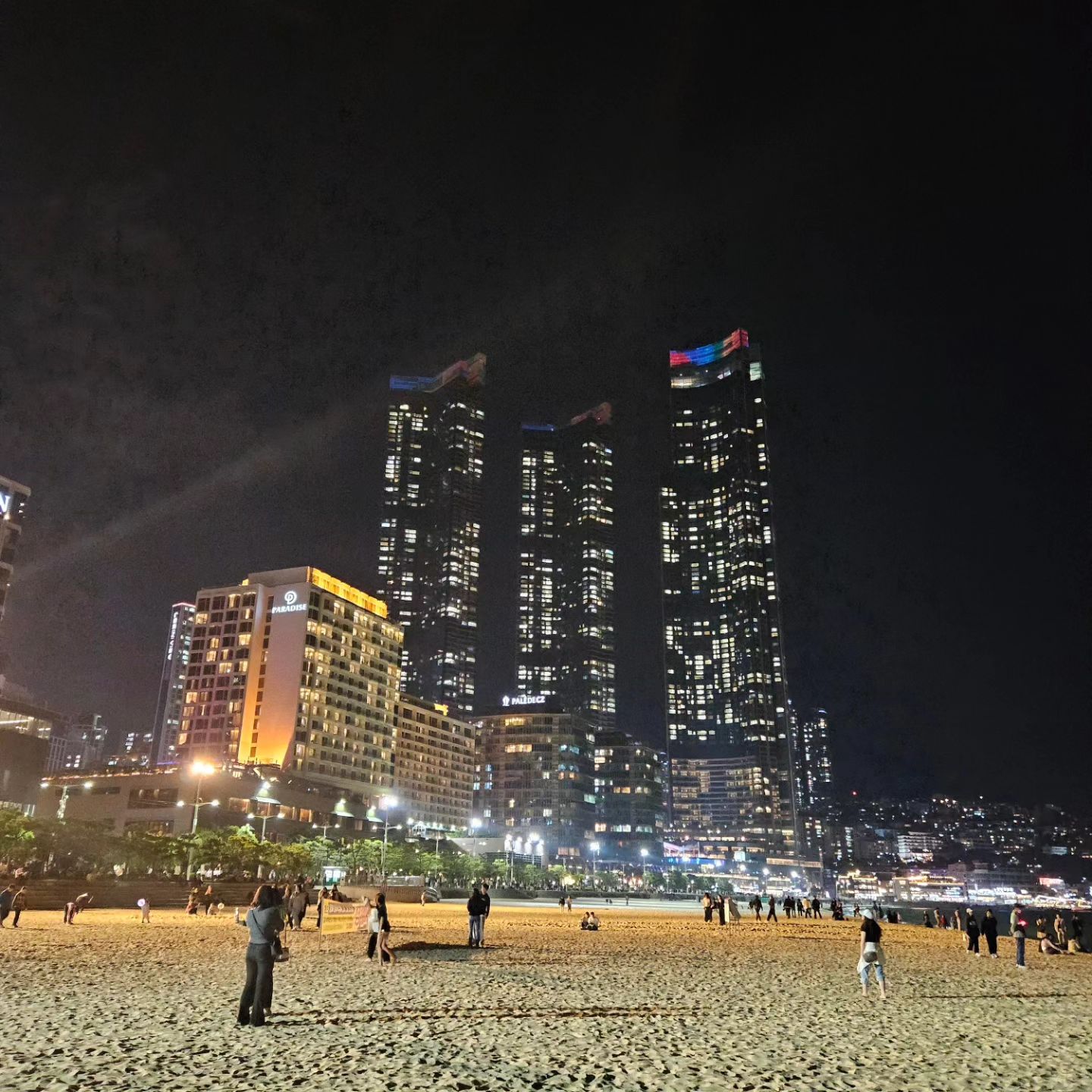 10.14 ~ 10.15 갑자기 부산

계획에 없던 부산, 반가운 사람들😊, 가보고 싶었던 곳 수제빙수전문점 팥 [pat], 다쿠아즈, 댕유지차 맛있어요! 식혜 서비스도 감사했습니다! 다음 부산은 팥빙수 먹으러 갈게요 ㅎㅎ

#부산 #해운대 #서구 #맛집 #수제빙수전문점 #팥빙수