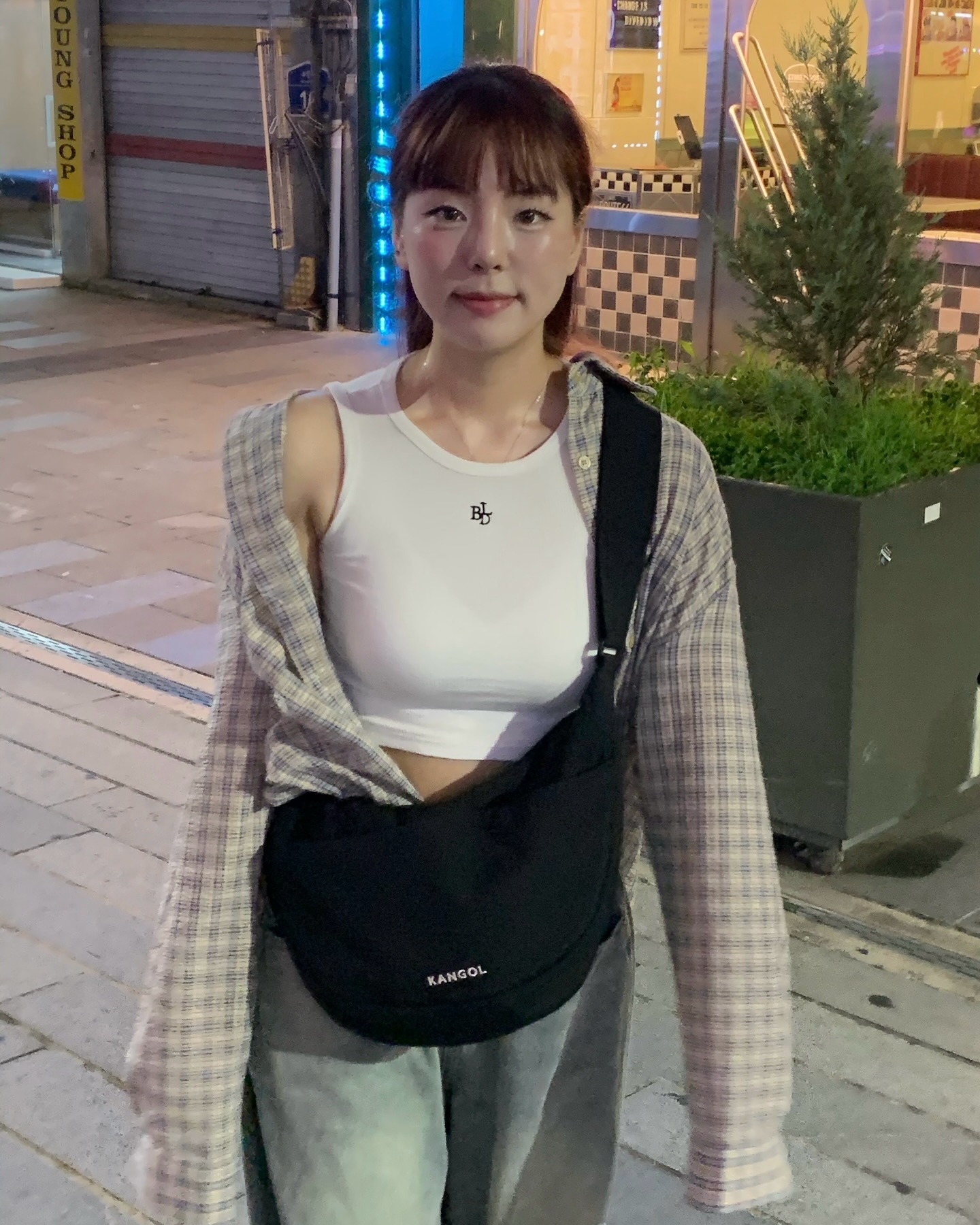 캉골 24AW 에센셜 레트로코어 컬렉션 출시!! 
그중에 나의픽은 요거😆
⠀ 
⠀ 
마지막 사진은 무엇을 보고 놀란걸까요??
⠀ 
kangolkorea #캉골 #kangol #캉골가방 #캉골레트로코어 #가방