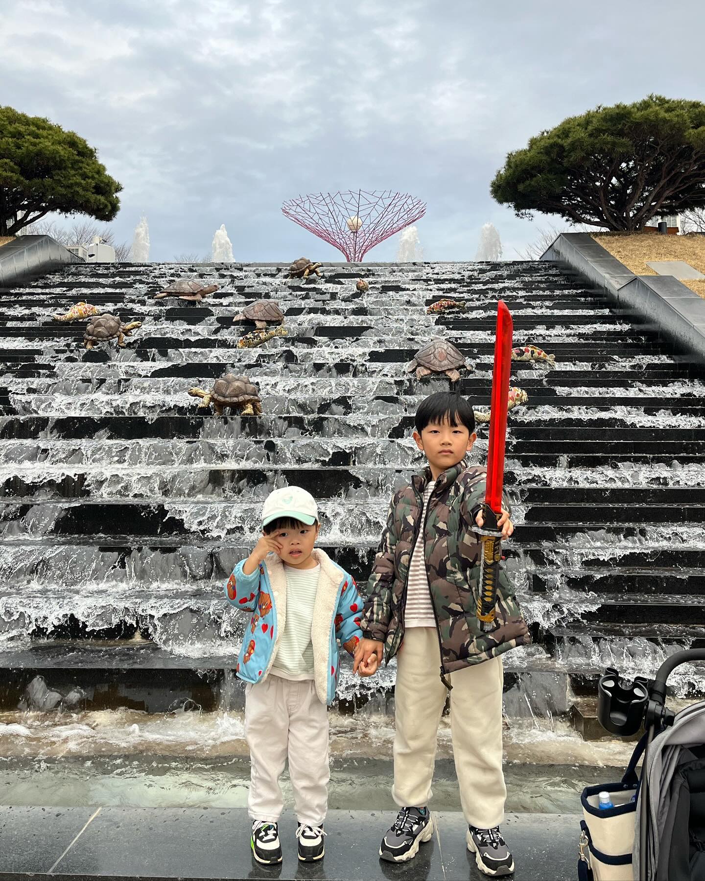 김강일만 찍은게 아니고 김찬일이 안찍어줌 👨‍👩‍👦‍👦