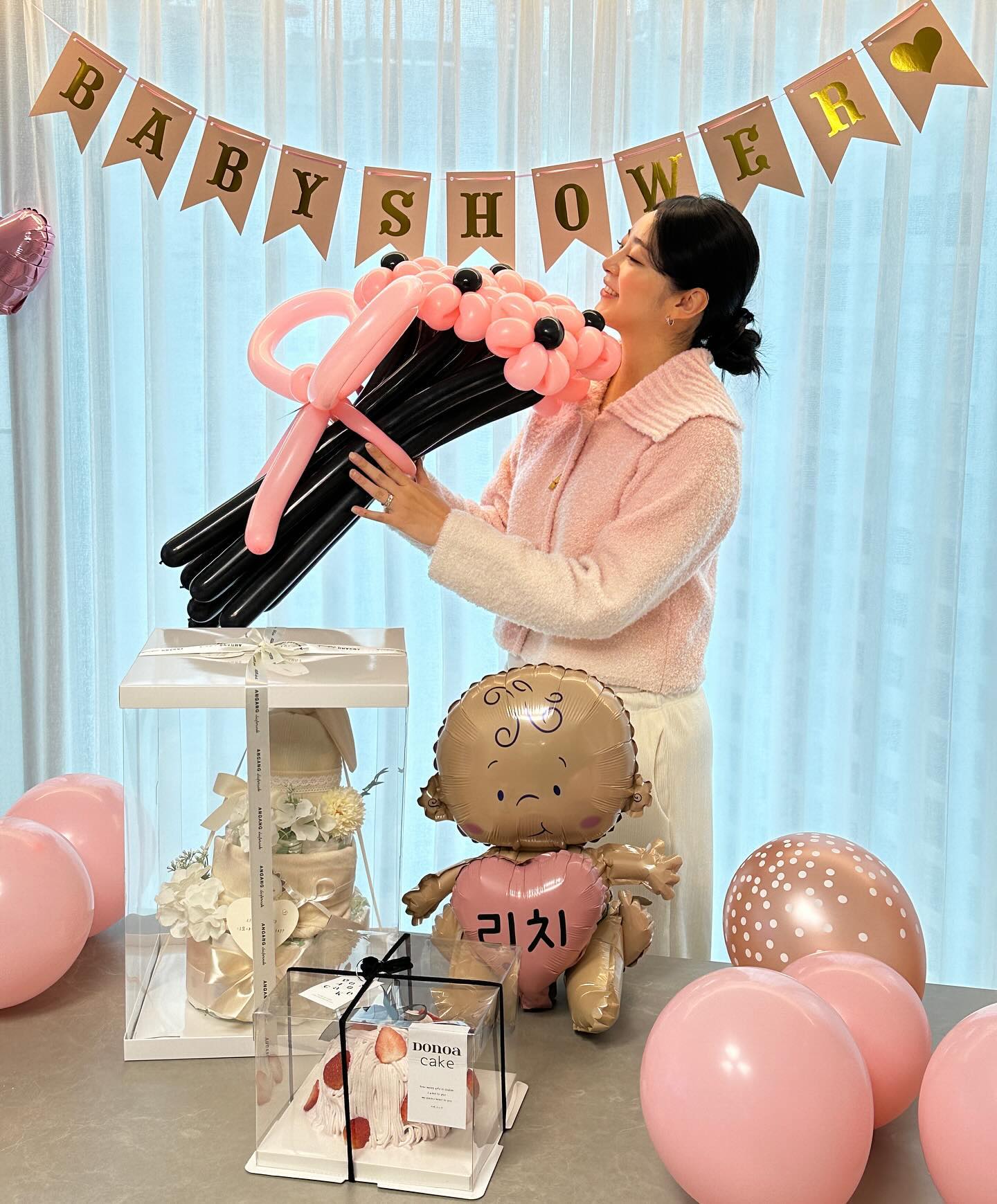 -
D-22👶🏻🩷
오빠랑 셋이서 준비한 서프라이즈 베이비샤워👶🏻
나 진짜 하나도 몰라써..감덩 대잔치🫠
나 서프라이즈 좋아했네ㅠㅠ 또 해죠..자주 해죠..
내가 잘 할게 사댱해 이모야들🤍