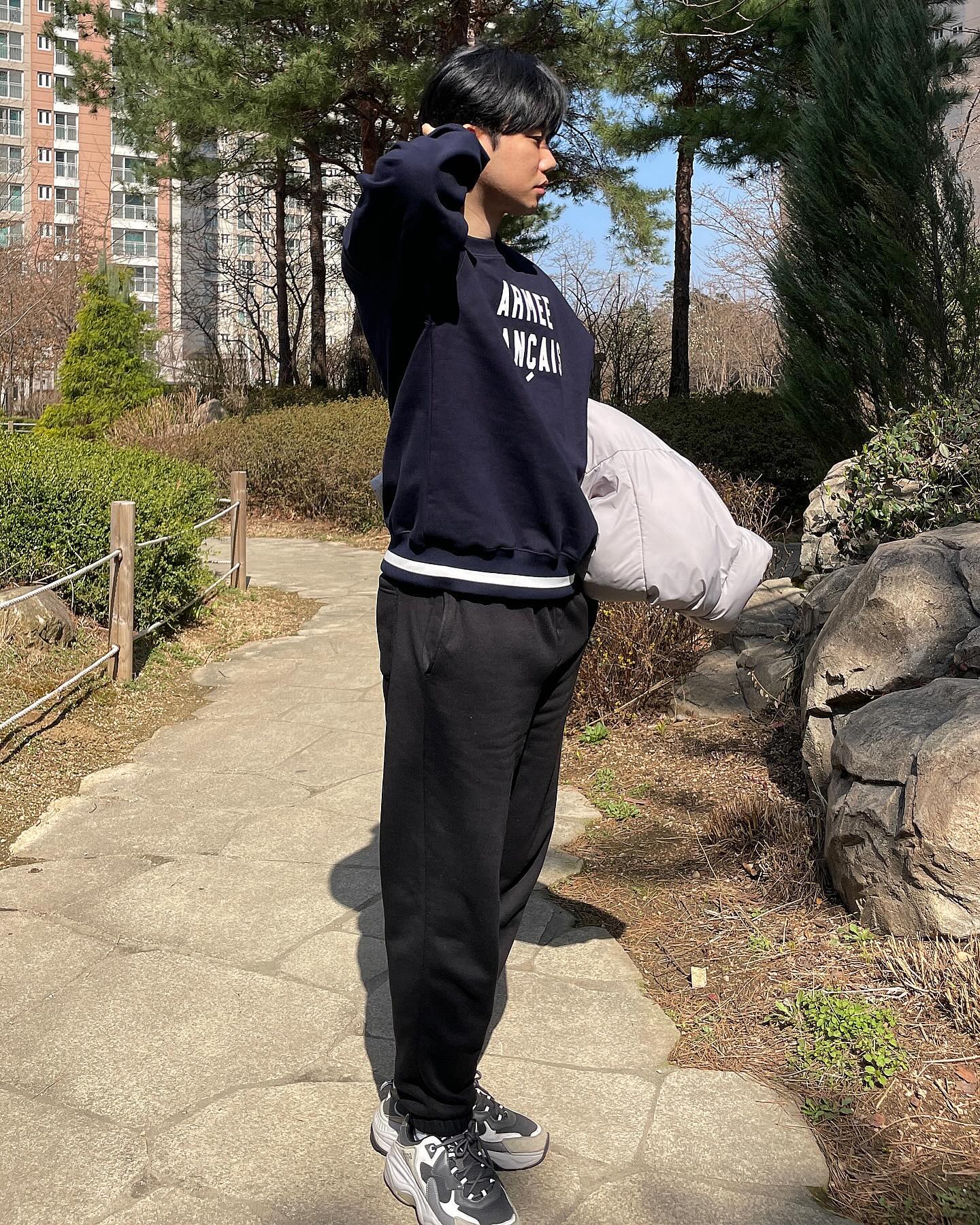 #협찬

색감 좋고 박시한 카네이테이 맨투맨과 함께 봄 나들이를 다녀왔습니다!

올 봄은 카네이테이 맨투맨과 함께 보내요 :)

#카네이테이 #맨투맨 #맨투맨코디 #맨투맨추천