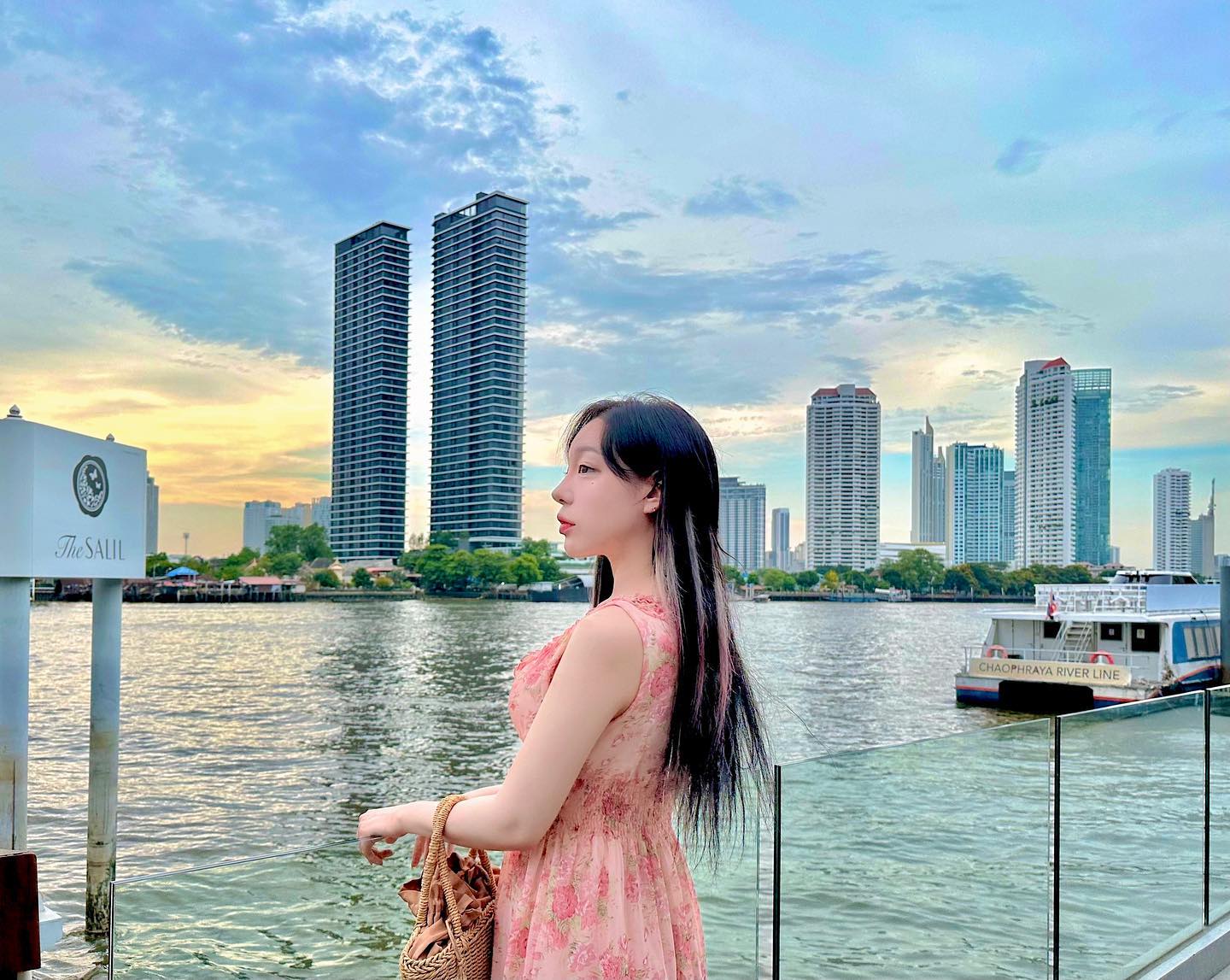 ⛴️
𝒯𝒽ℯ 𝒮𝒶𝓁𝒾𝓁 ℋℴ𝓉ℯ𝓁 ℛ𝒾𝓋ℯ𝓇𝓈𝒾𝒹ℯ🤍

시작부터 험난했던
여름 미리 체험하기 성공 

#แม่น้ำเจ้าพระยา #thesalilhotel #bangkok #더살릴호텔 #방콕 #태국 #방콕여행 #방콕호텔 #호캉스 #여행 #여행스타그램 #휴양지 #빈티지 #빈티지룩