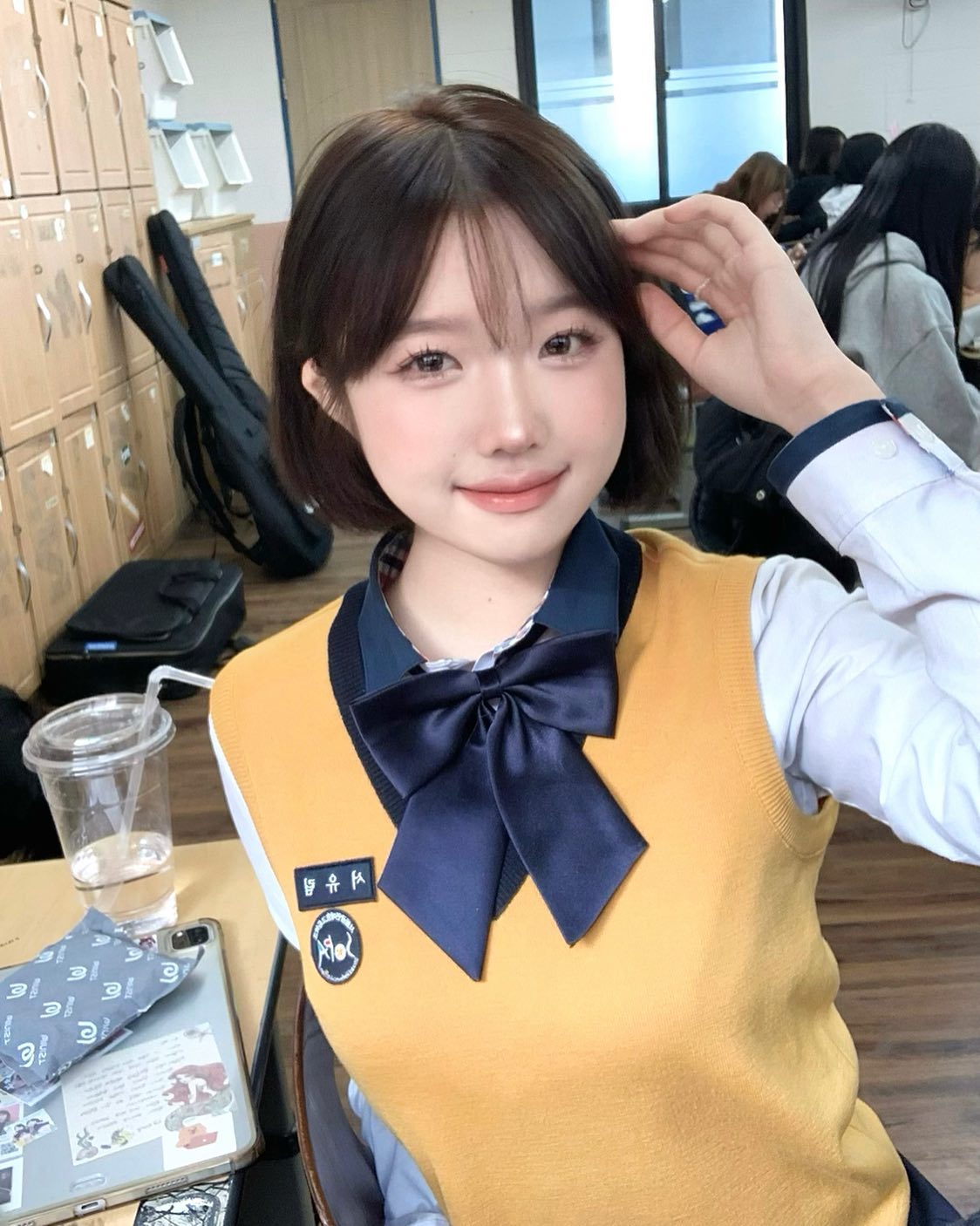 ꪔ̤̥ᰔᩚ🌨️🌷🤍
.
.
.
.
.
.
.
#06 #서공예 #고2 #school #like