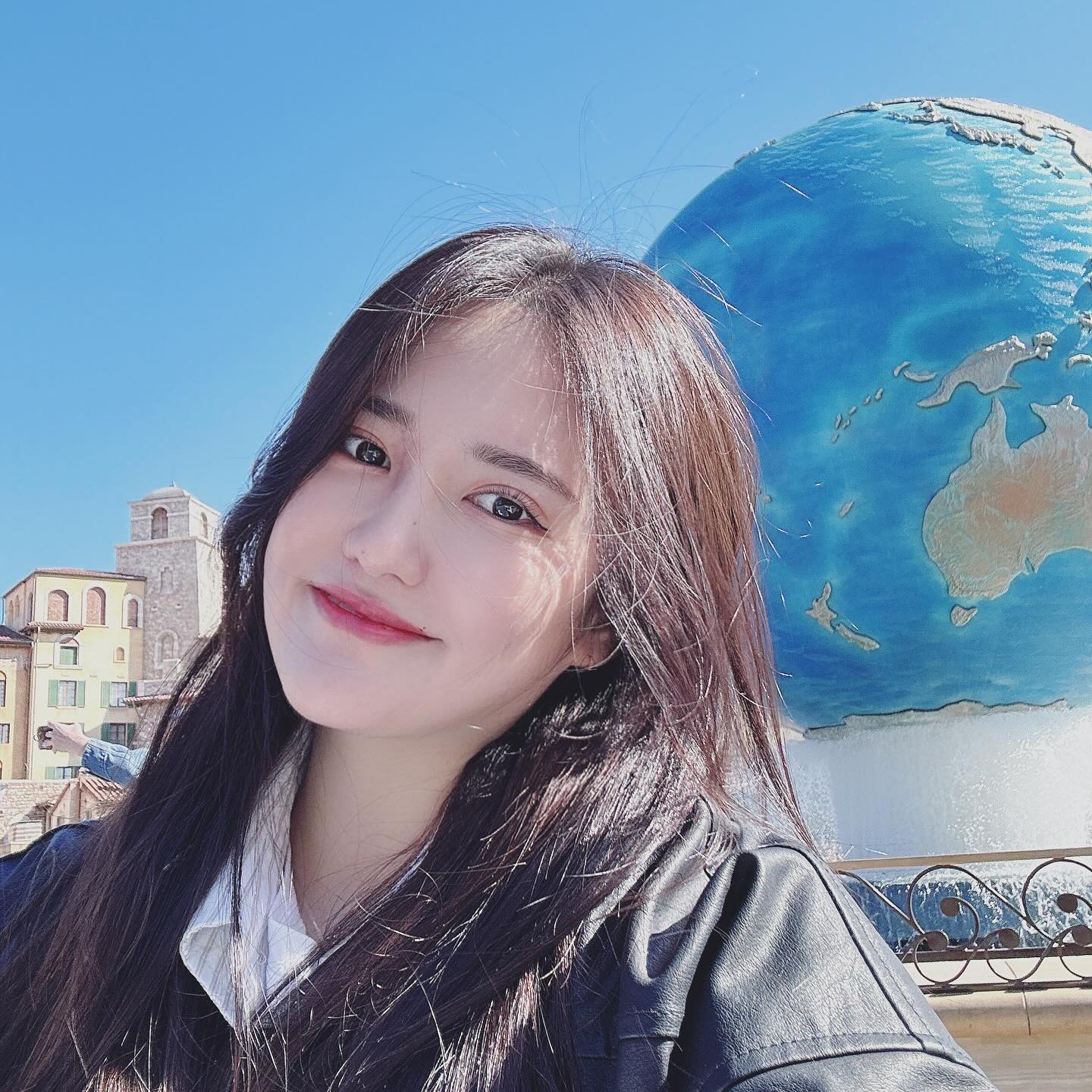 웰컴 디즈니씨🪼🦖🧞‍♂️🧚🏻

이날 이만보를 걸엇다는 :-)
날도 좋고 다 좋앗,,
놀이기구도 4개나 탓다능 😉

#디즈니씨 
#일본여행