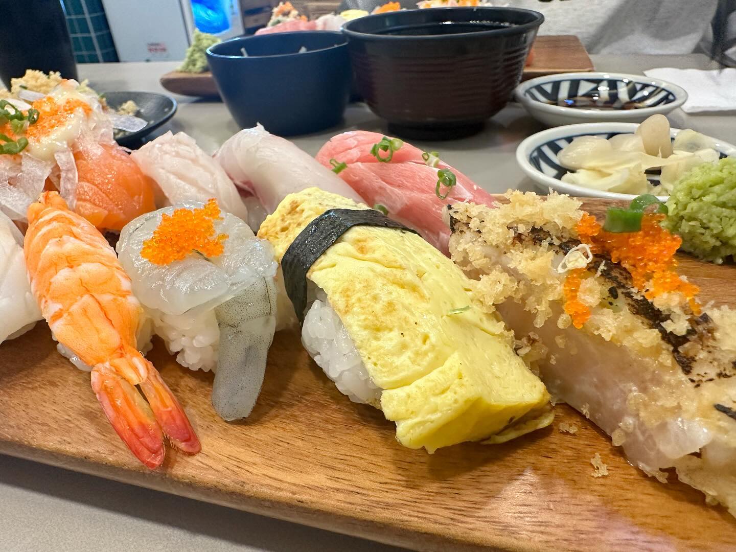송파에 정말 맛있는 스시집 발견 했어요! 스시호☺️ 초밥도 롤도 마끼도 맛있는 가성비 맛집이에요:) 

#송파맛집 #송파초밥 #석촌역초밥 #송파역초밥 #스시호 #송파스시 #석촌스시 #송파맛집 #석촌맛집