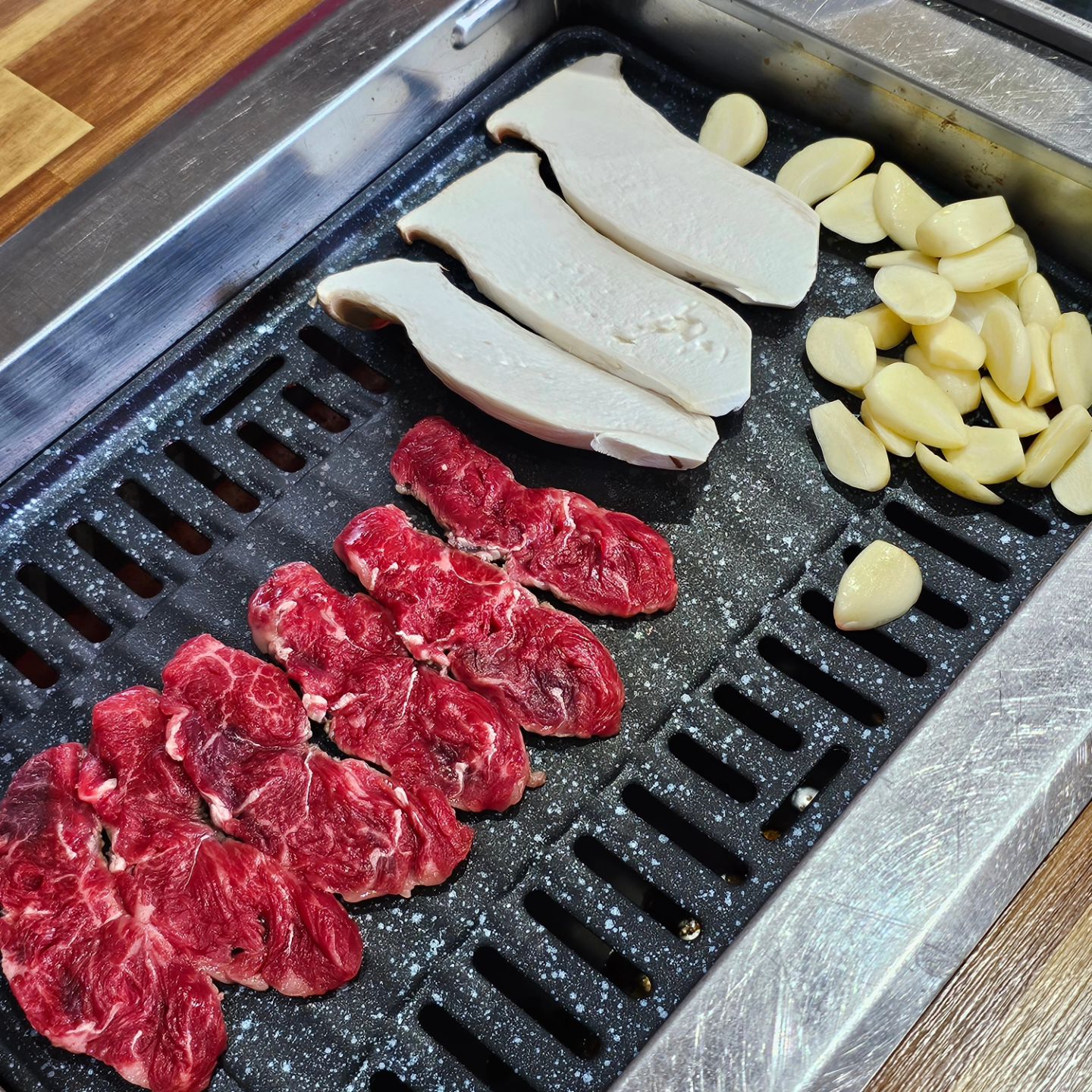 .

창평 가서 간단하게 고기랑 냉면 먹고 오기 😋