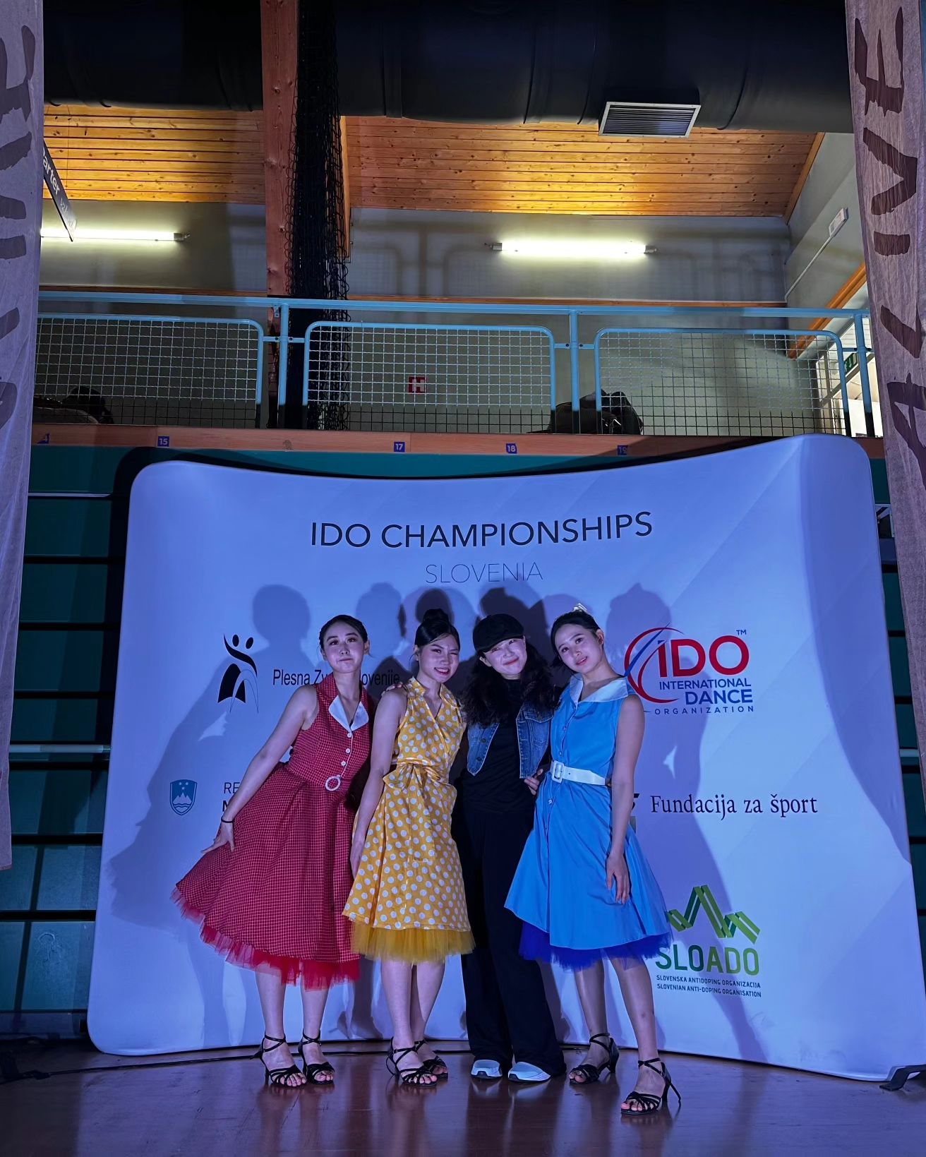 IDO WORLD STREET DANCE SHOW CHAMPIONSHIPS🏆🇰🇷🏆
.
항상 좋은것들만 가르쳐주시고 저희를 성장 시켜주시는 아리쌤 너무너무 감사드립니다💜

그리고 매일매일 열심히 같이 연습하고 배울점도 많았던 캄파닐라 언니들,친구들도 너무너무 감사드리구 수고많으셨습니다💜

같이 참가한 또 다른 한국대표팀들,
대회장에서 친해진 다른 외국 대표팀들도 다 너무 멋있으셨고 수고많으셨습니다 !🫶

대회하는동안 저희를 잘 챙겨주시고 좋은기회를 주신 대표님도 너무 감사드립니다 !🥰 korea_dance_organization