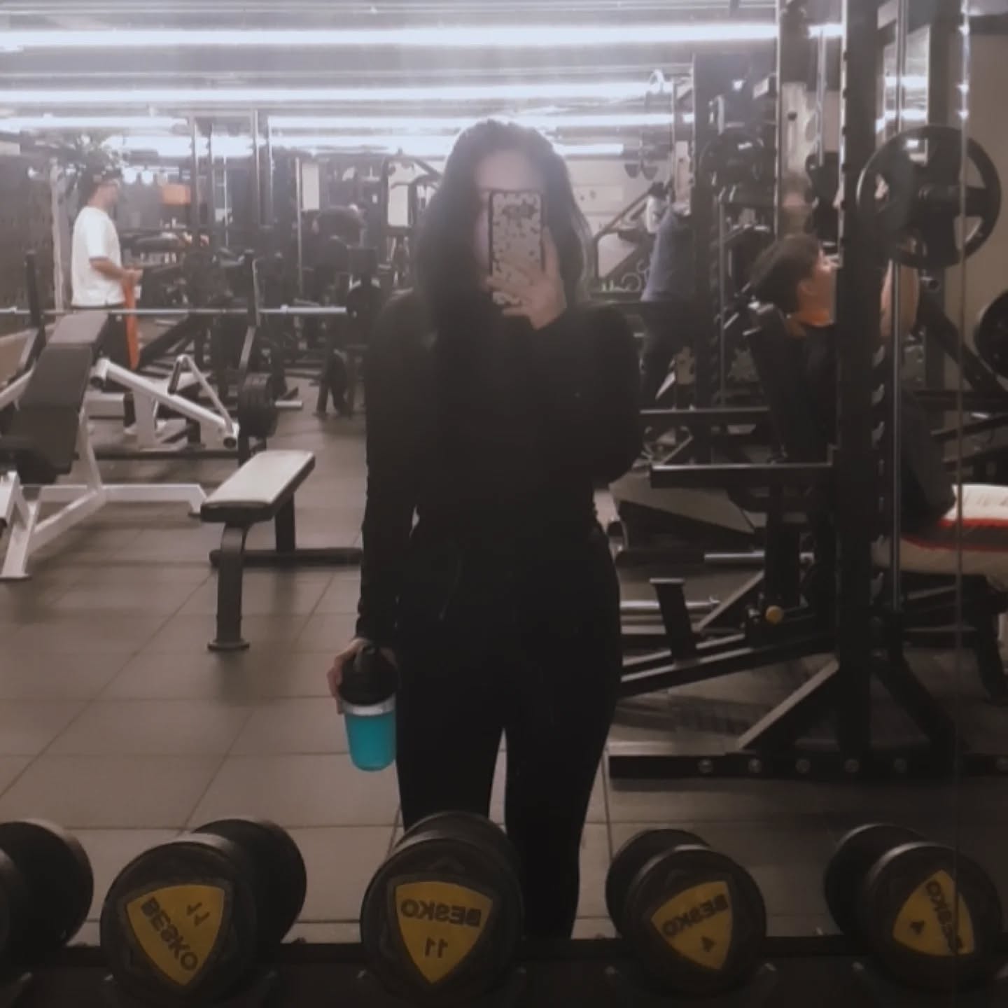 .
토요일에도 동지들은 잇을 줄 알앗구예 런닝머신에서 다들 못내려가시더라구여 요즘 뉴스가 세상 너무 재밋당 호호

#호호