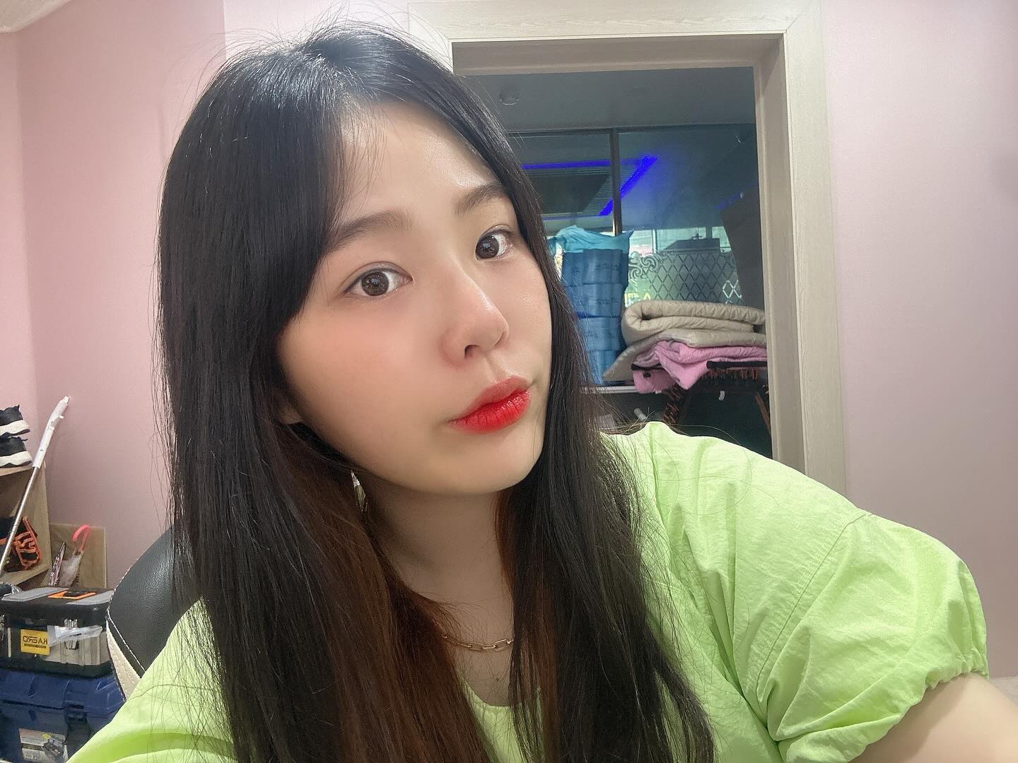 셀카찍는법을 잃어버린듯하다🙂‍↔️ 
랜만 ㅋㅎ ㅋㅎ