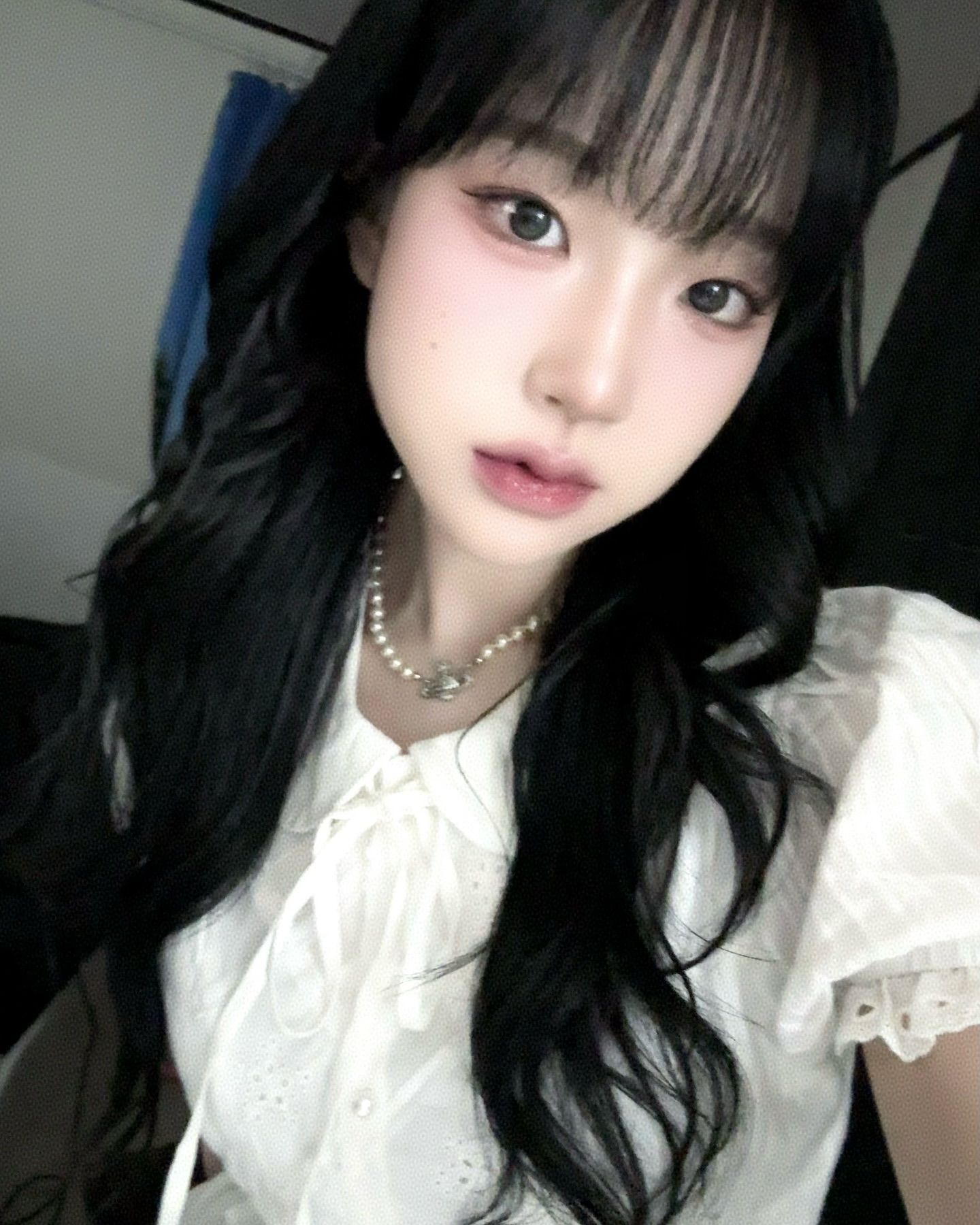 오늘만큼은 ,, 여자가 되,,, 
라고 말하며 나온지 두시간만에 집 들어옴 ✌︎('ω'✌︎ )