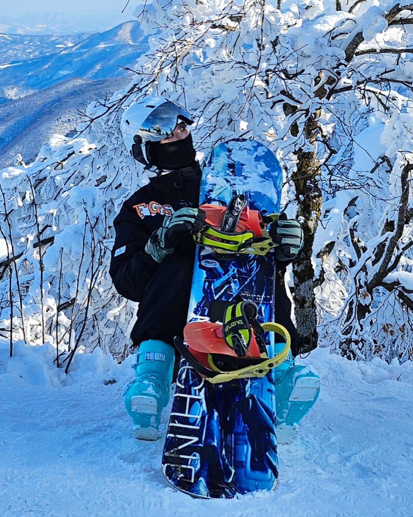 겨울왕국 너무 예뻐❄️🤍 

-

🎿 skitravel__ 
⛷️ yongpyongresort_official 

#용평리조트 #모나용평 #모나파크 #용평스키장 #레인보우파라다이스