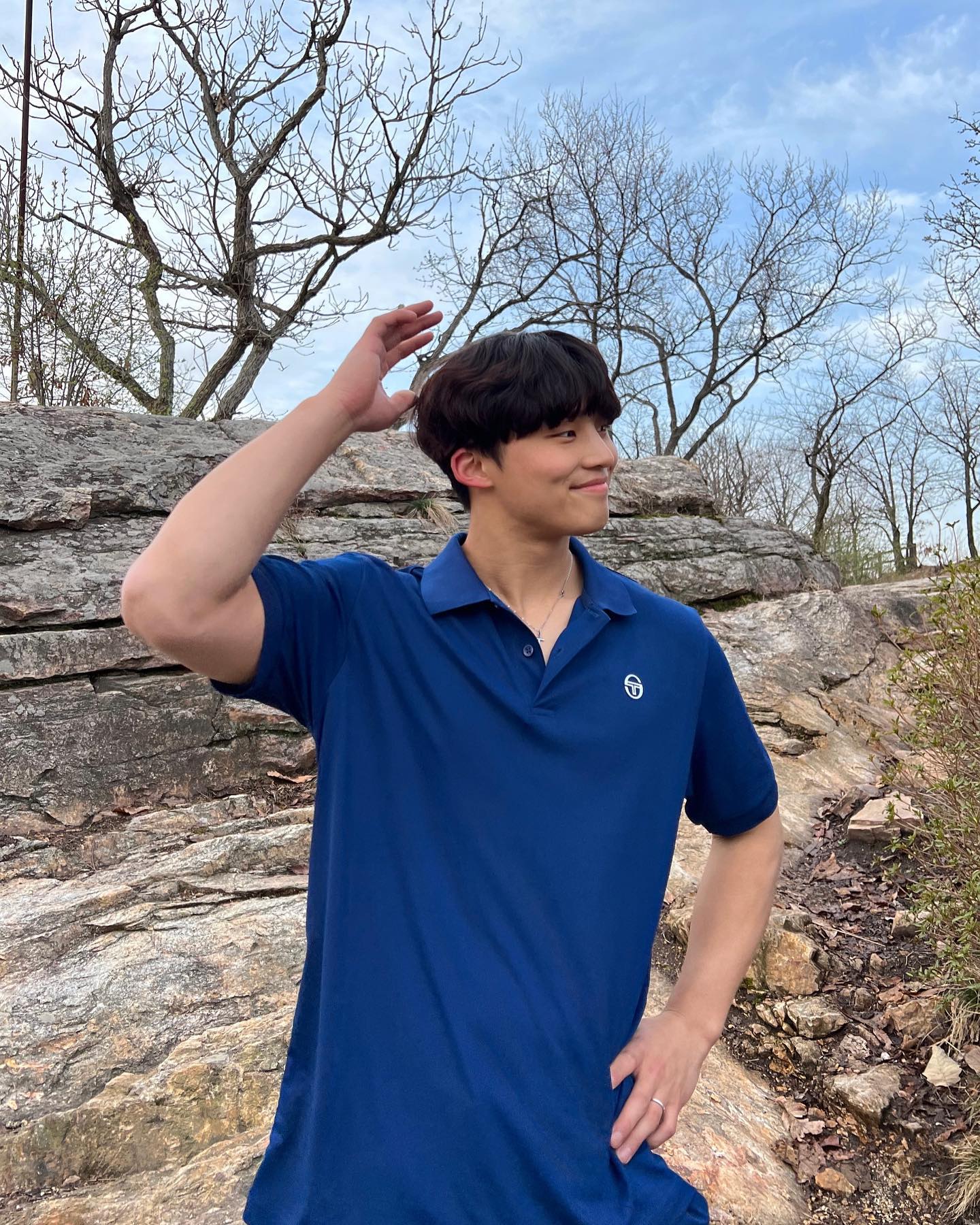 #광고 sergiotacchini_kr 
💙스포츠  중요성 가벼운 소재를 중요시 하는 세르지오타키니💙 
기능성 소재로 너~~우 가볍고 시원하여 운동과 함께 한다면 더욱 좋어욥 !!^.^팔 라인도 끝쪽 라인을 잡아줘 편안한 느낌이 들었고^~^ 반바지도 무릎 아래쪽으로 내려가지 않아 팔 다리를 많이 사용하는 테니스,골프,런닝에 아주 딱 인 옷 입니다! ㅎㅎㅎ🌸
이쁜 옷 다들 입으시고 건강을 위해 운동 합시당!!📈😊😆😄 
.
.
.
#세르지오타키니 #남자스포츠 #스포츠모델 #korea