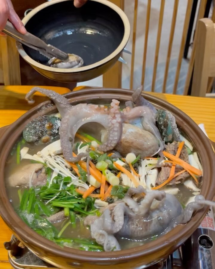 .
도랏다도랏서👏
아우 또 침고이네...
.
.
.
#청라다슬기해신탕
