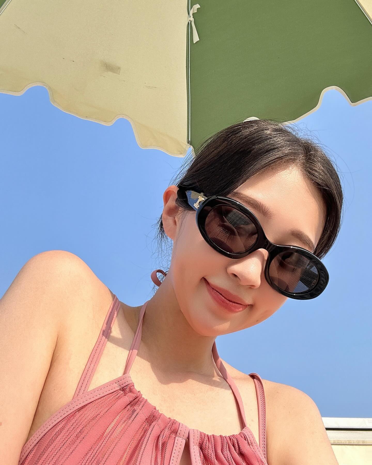 내 지분도 살짝,,☺️ 햇빛때무네 화면도 안보이고 셀카찍는것도 넘 어려운 줌마가 되어 씁씁했는데 겨우 얻어걸린 소중한 몇 장🩵
