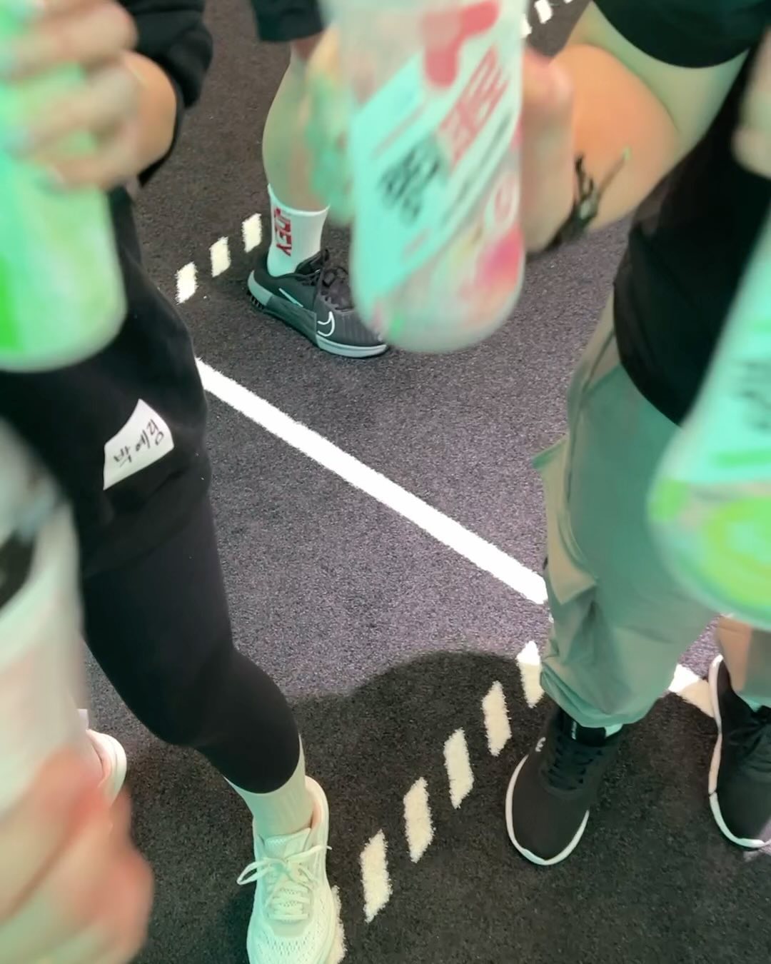 운동할때도 대회장에서도 방송도 함께하는
링티제로에서 선물이 왔어요!

연말이라고.
이상한거 계속 먹고.
수분 섭취도 제대로 안하면.
2024의 시작이.
얼마나 무거울까?

#칼로리제로 #링티제로 #관리안하면몸변화도제로