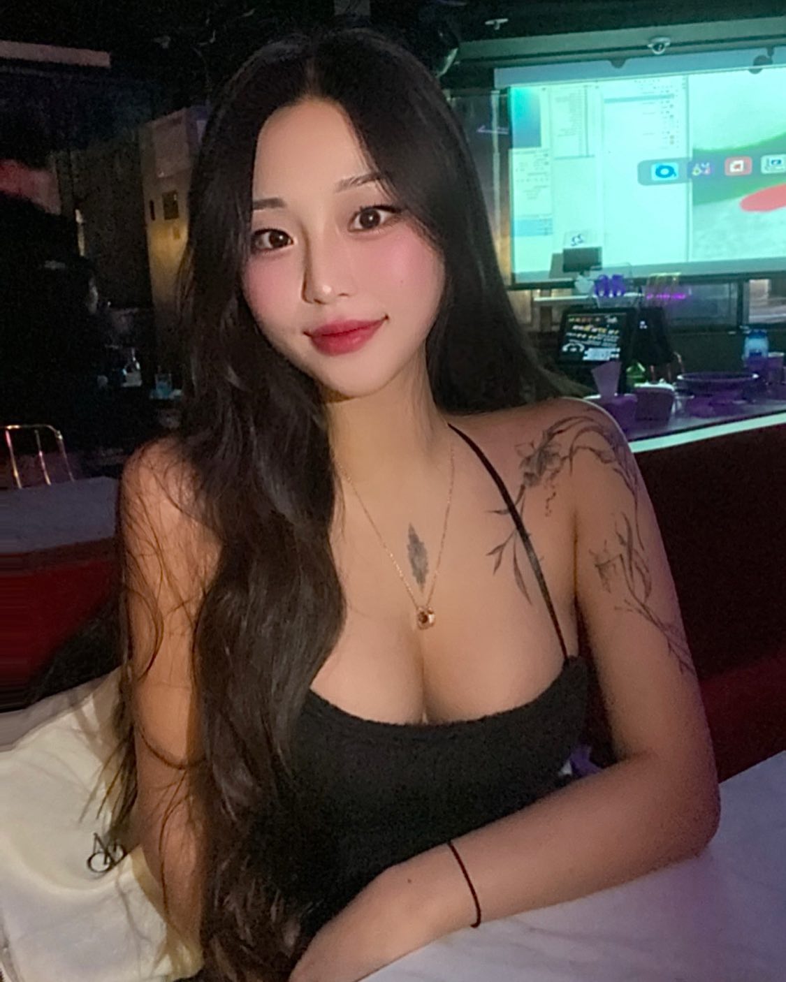 오랜만에 시끌시끌한 술집 다녀옴ㅎㅎᕕ( ᐛ )ᕗ
담엔 주말에 놀러가봐야징 🫶🏻