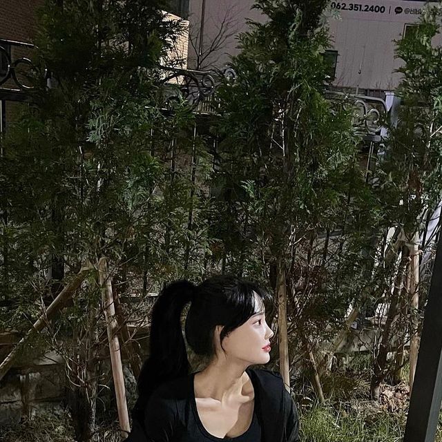 박산하 on Instagram: "#광고 @standarderror_official 에센셜 후드 레이어드 패딩 남여 공용 오버핏 패딩으로 탈부착 가능한 후드집업 레이어드와 투웨이 지퍼 , 발열안감 , 시크릿포켓까지