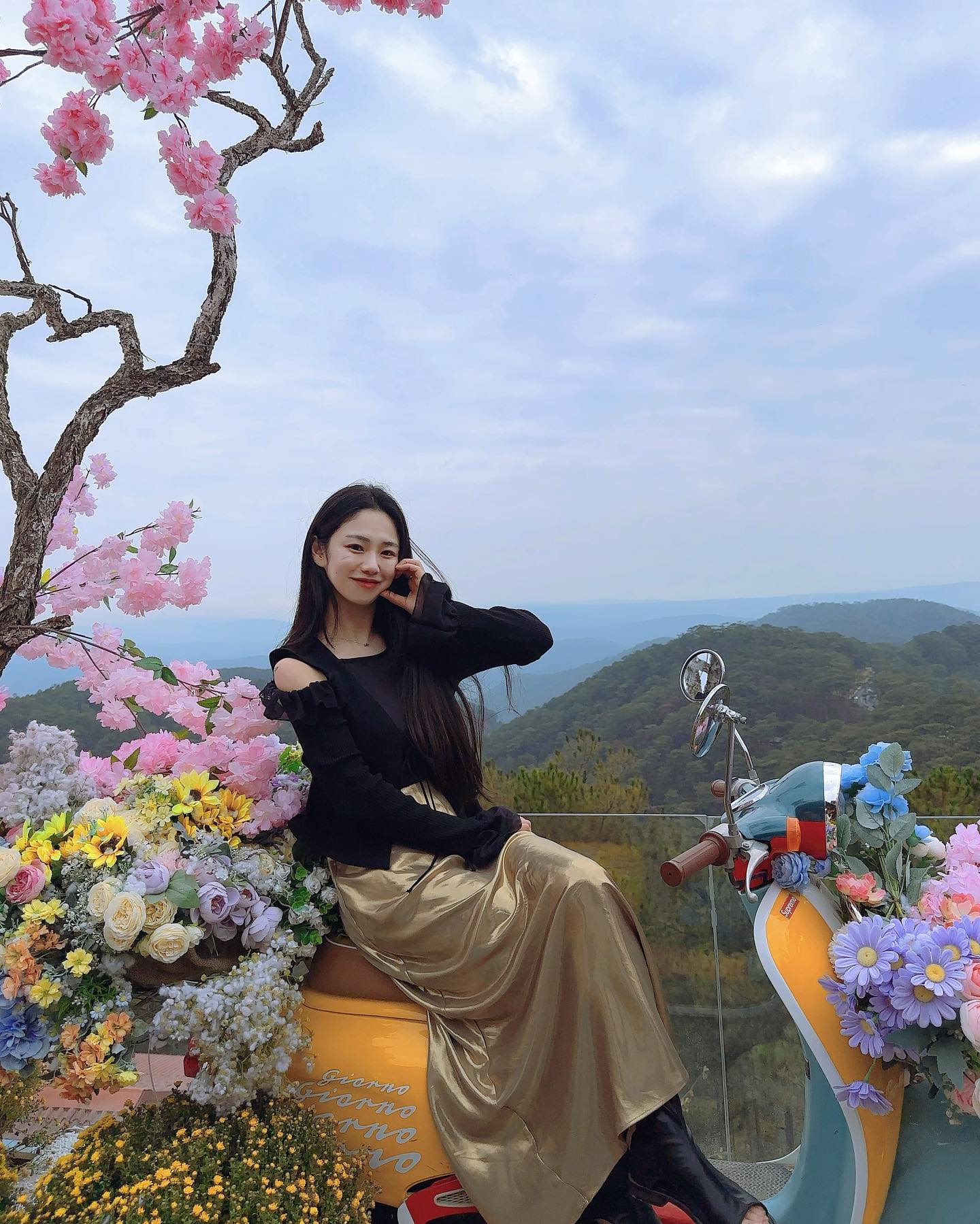 .
금갈치 입고 달랏 관광지 투어하기 ✨

#달랏여행#팜유원정대따라잡기#베트남달랏#달랏일일투어