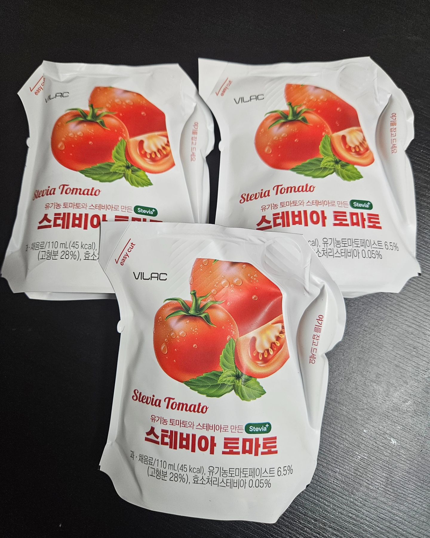 st_retail.stevia challengers.race #에스티리테일 #스테비아토마토주스 #스테비아토마토 #혈당 #혈당식단 #챌린저스랜선대회

💕건강한 스테비아 토마토주스

💕이탈리아 유기농 토마토

💕45kcal

바쁜 현대인~  아침 챙겨먹기 힘들어요~♡

스테비아 토마토 한잔 마시고 출근하면

든든하고~ 저당 달콤한 토마토주스~♡

아이랑 즐겁게 마시고 있어요^^
