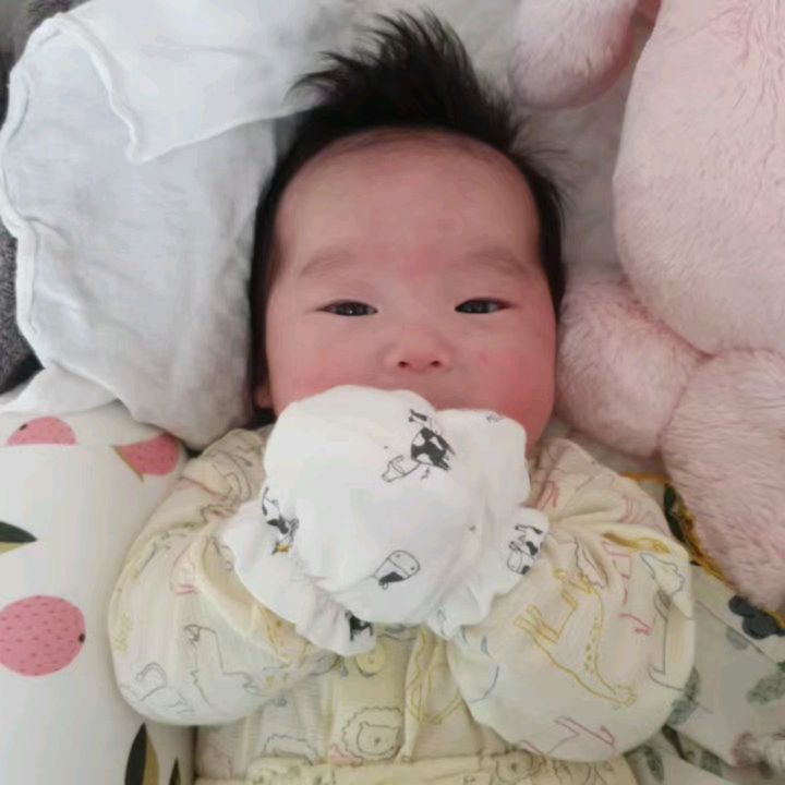 요새는 한창 옹알이 중이신 아드님 ㅋㅋㅋㅋㅋㅋㅋ 웃는모습이예쁜 살인미소의 소유자 김이솔 ><
.
.
.
#부부스타그램 #korea #육아소통 #jw_witnesses #jw #jwhappy #jworg #jwkorea #brotherhood #friends #daily #일상 #f4f #l4l #likeforfollow #curcuitassembly #wedding #likeforlikes #friends #instagood #handsome #bts #selfie #baby #jwfriends #육아 #marriage #jworg #jwkorea #brotherhood #friends #daily #일상 #f4f #l4l #likeforfollow #애기 #wedding #likeforlikes #friends #instagood #handsome #bts s #selfie #셀스타그램 #jwfriends #아기 #marriage