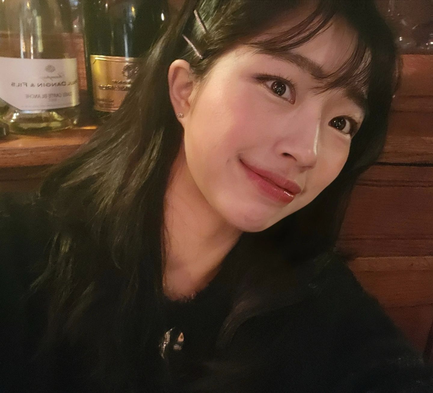 2024년도 다들 행복하기 ✨️💓

이번달 이사부터 할게 되게많지만
아주 설레는중

잘해낼테야 지치지않고 잘 지내보자구 !

#2023안녕 #happynewyear2024 #신년 #신년계획 #셀카 #25 #26 #신년 #수원 #용인 #카페 #데이트 #연말파티 #술스타그램 #와인 #샴페인