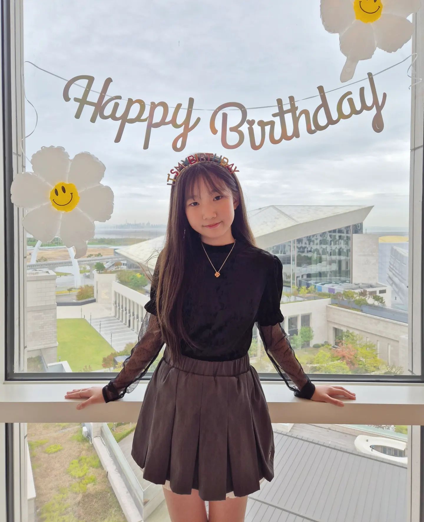 #해피시니데이🎂
시니 생일 기념으로 호캉스 왔어요
우리딸, 오늘 행복한 하루 보내자💕

#HBD #오늘생일 #파라다이스시티 #호캉스