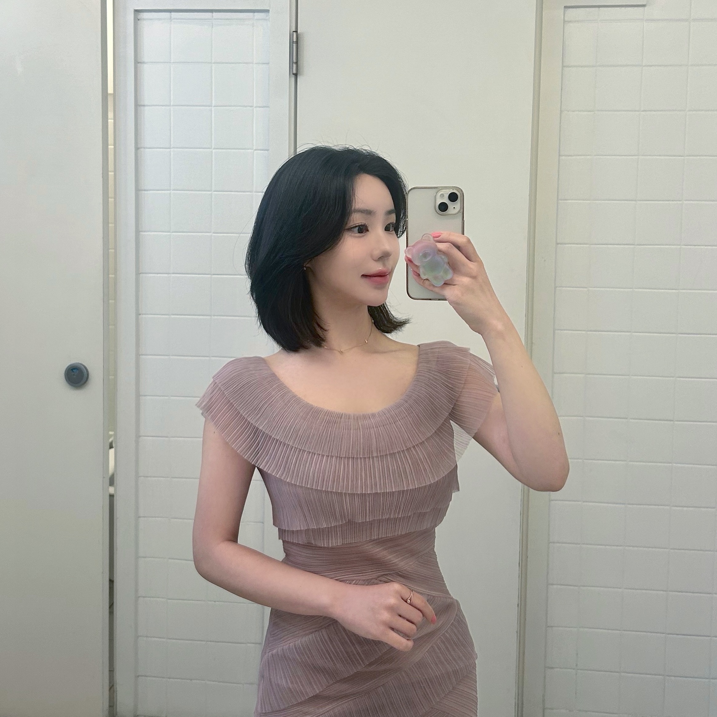 요즘 잘먹고 다녀서 살이 찌긴했는데 기분은 좋네 ,,
뿌옇게 나와 차라리 다행 ~ ㅋㅎ🌝