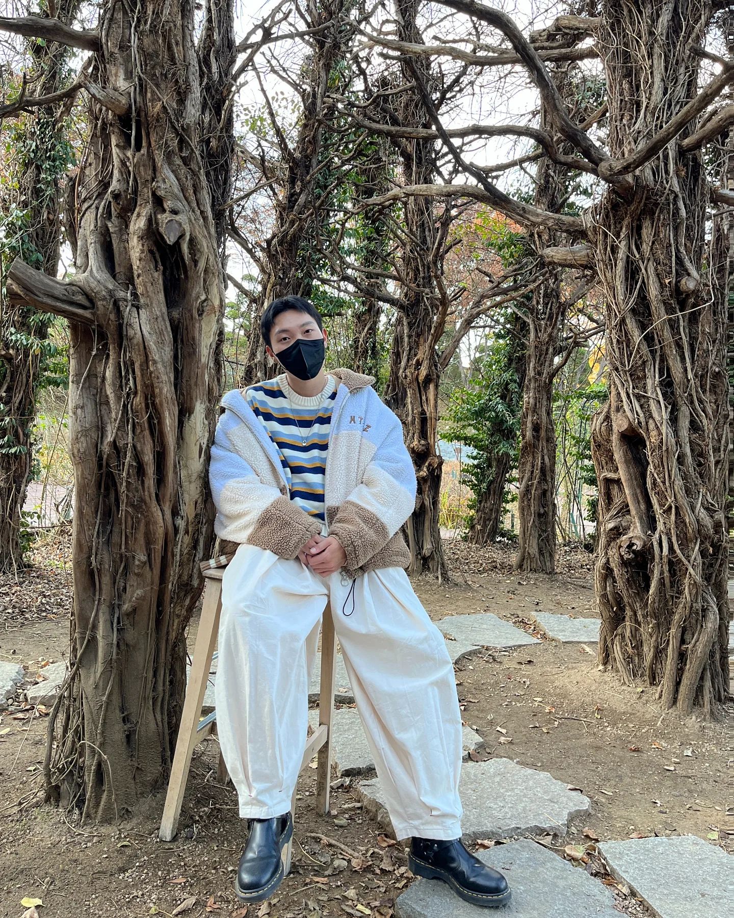 아직도 가끔 가을옷 입는 사람🍂