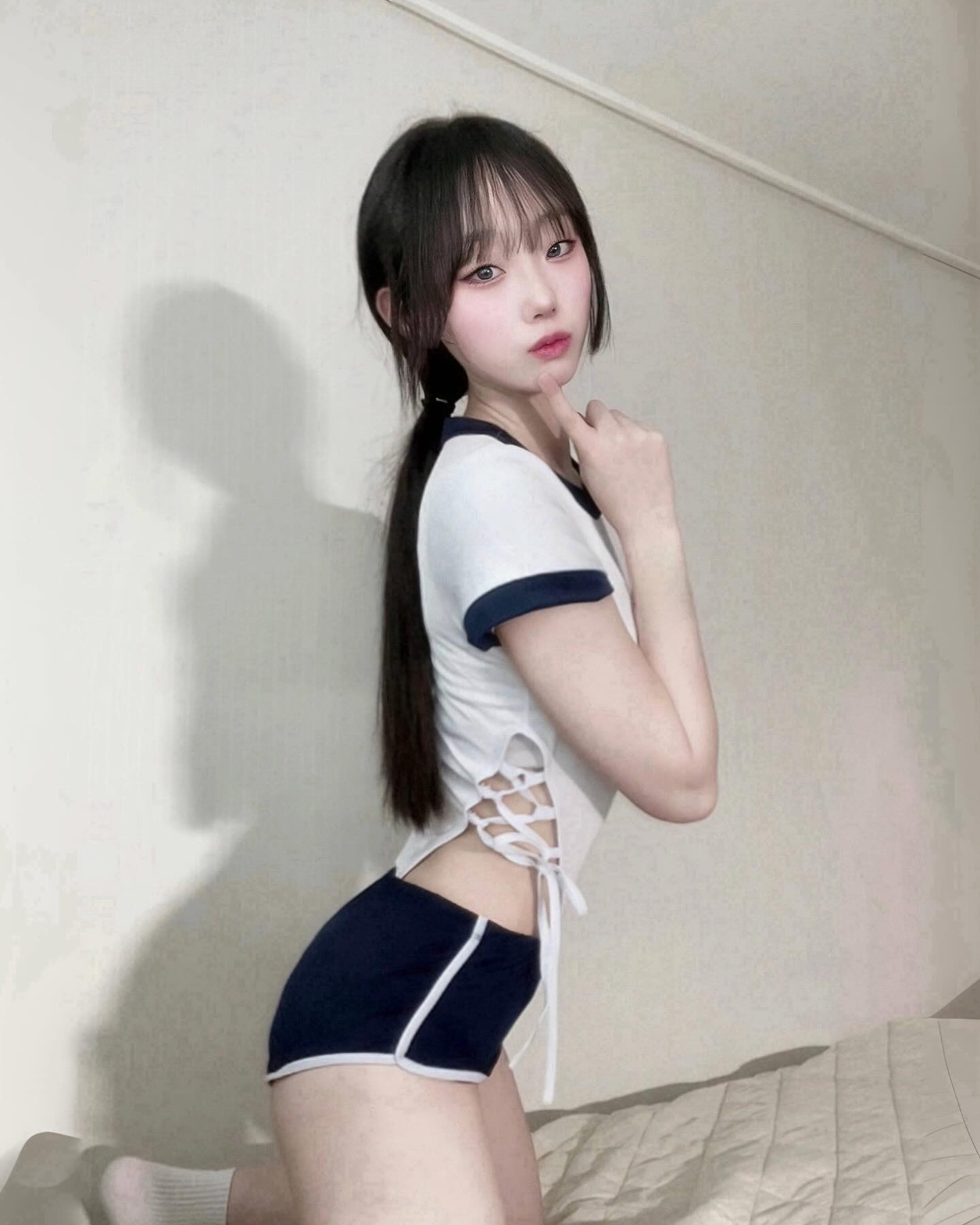 하아 덥다 더운게 청춘..😧 여름의 일본 세라 감성🌊🥰

#협찬 #제품제공 #코스프레 #세라복 | sllady.kr 

 #instalike #Ifl #fff #f4f #I4I #맞팔 #첫줄좋반 #フォロー #フォローバック #ulzzang #ulzzanggirl #photographer #photo #selfie #selca #美女 #fyp #cosplay #07