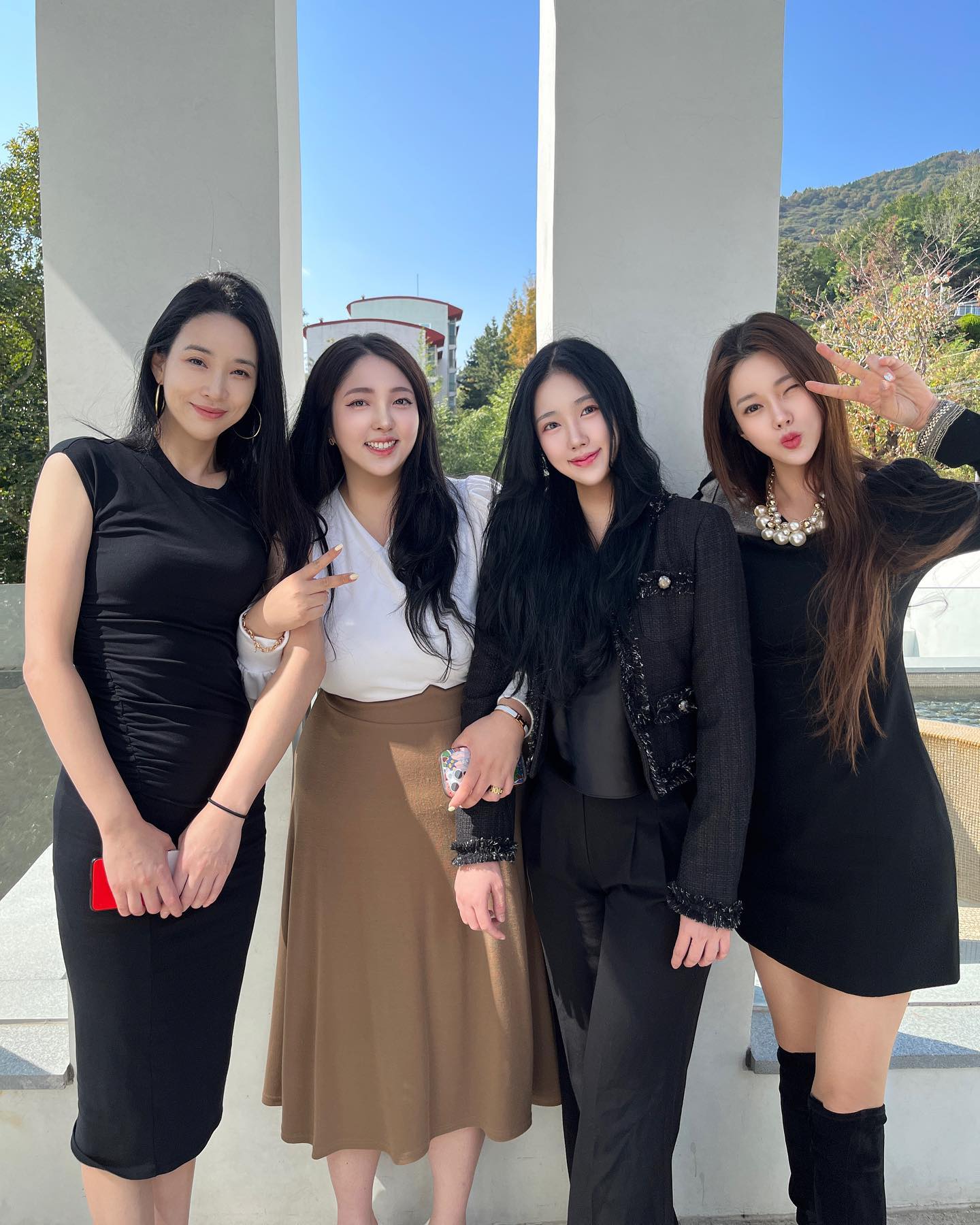 #슈퍼인플루언서어워즈시즌4 에서 만난 소중한 인연들🥹🤍 
모두 먼 길 오시느라 고생하셨습니다🫶 다음에 또 봬요☺️💕