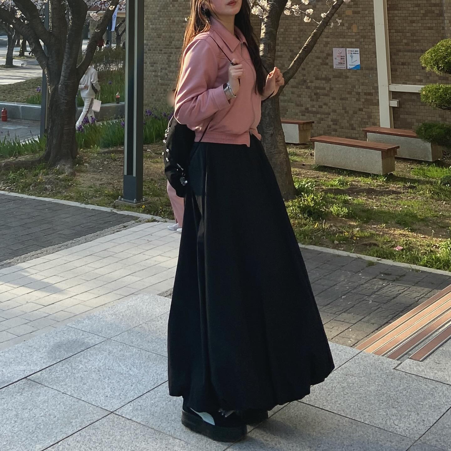 롱으로 입으면 더 예쁜 펌킨 스커트랄까요••?🖤