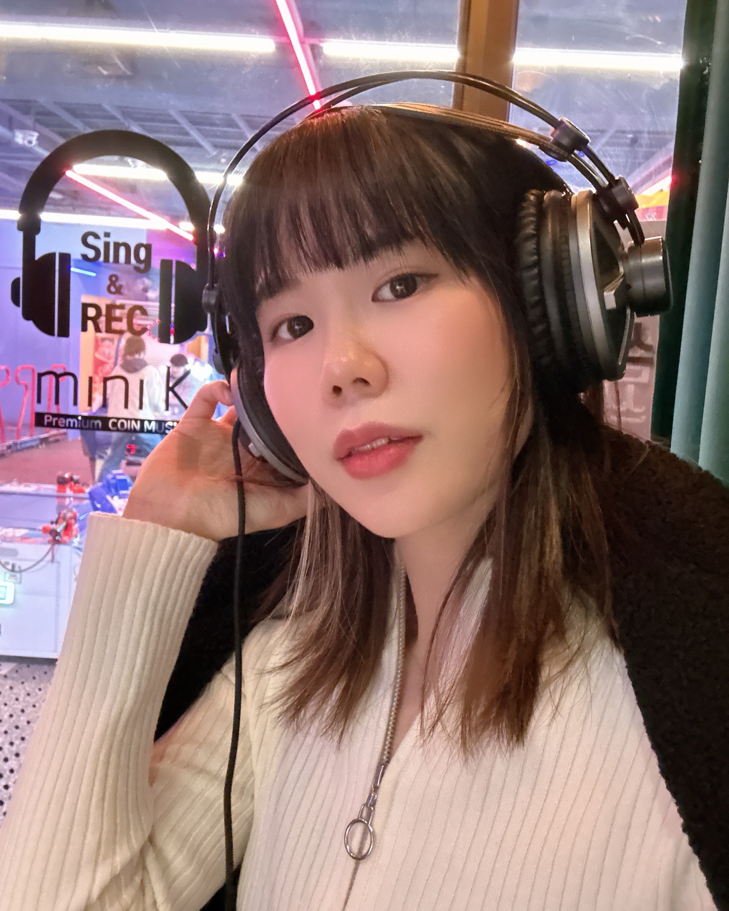 #광고 조미가 안 된 김인데 왜이렇게 맛있지!?🫢 🙆🏻‍♀️누적판매 오백만봉에 재구매율 93%인 이유가 있네.. 입맛 없을 땐 바다소리 #곱창김 만 있으면 밥 두공기 순삭가능!!! 두번 구워내서 그런지 바삭함이 미쳤어요..🤩 ☑️100% 국내산… | Instagram