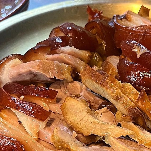 가은 on Instagram: "#광고 🍽️ 가격 착한 진짜 로컬 맛집 호야네 족발 동대문점 🍖 갑자기 그럴 때 있잖아요? 쫄깃한 족발 먹고 싶은 날 ... 바로 찾아갔습니다 진짜 족발 맛집으로 😍