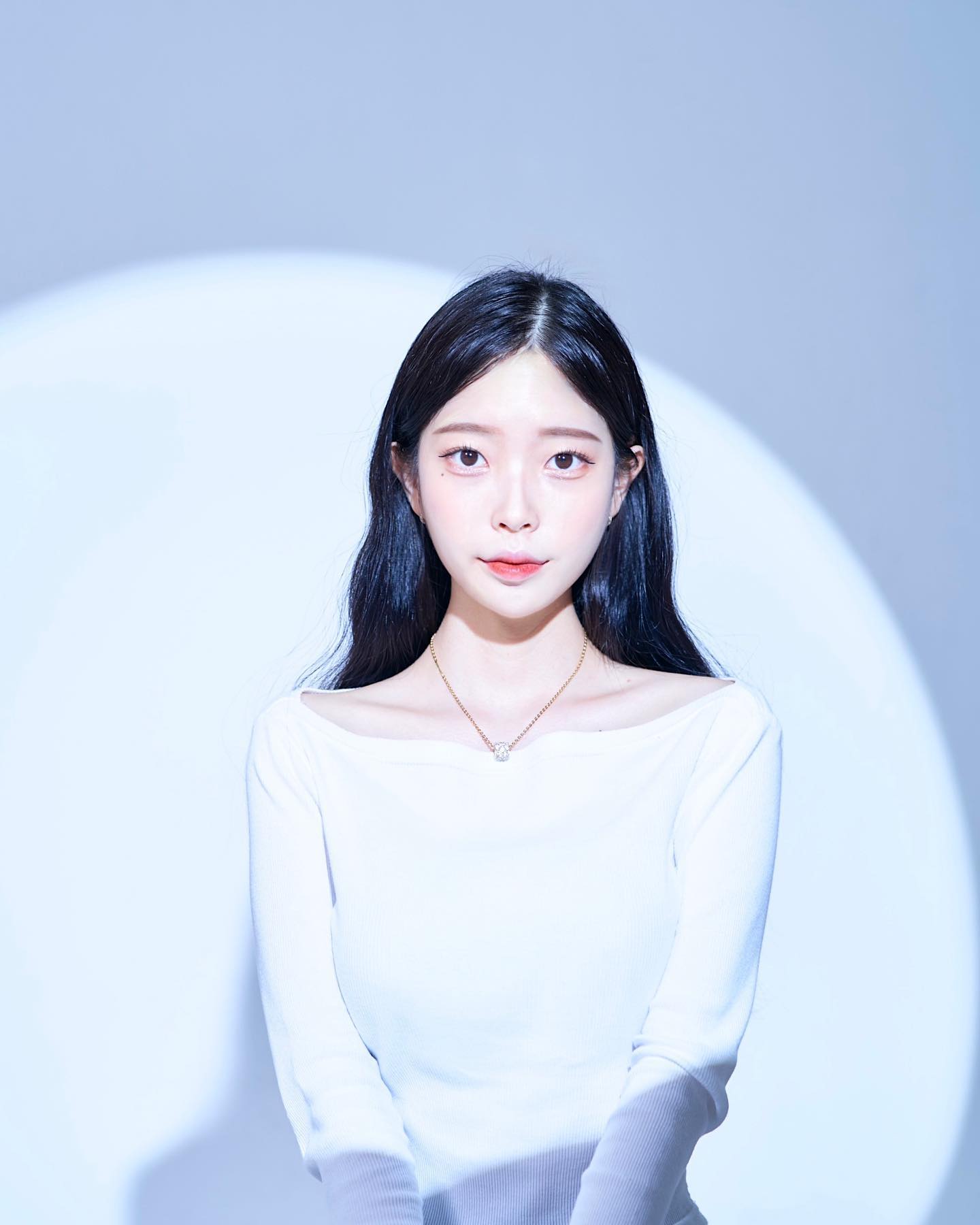 세상 어색했던 카메라 테스트 ... 🫧 🤢