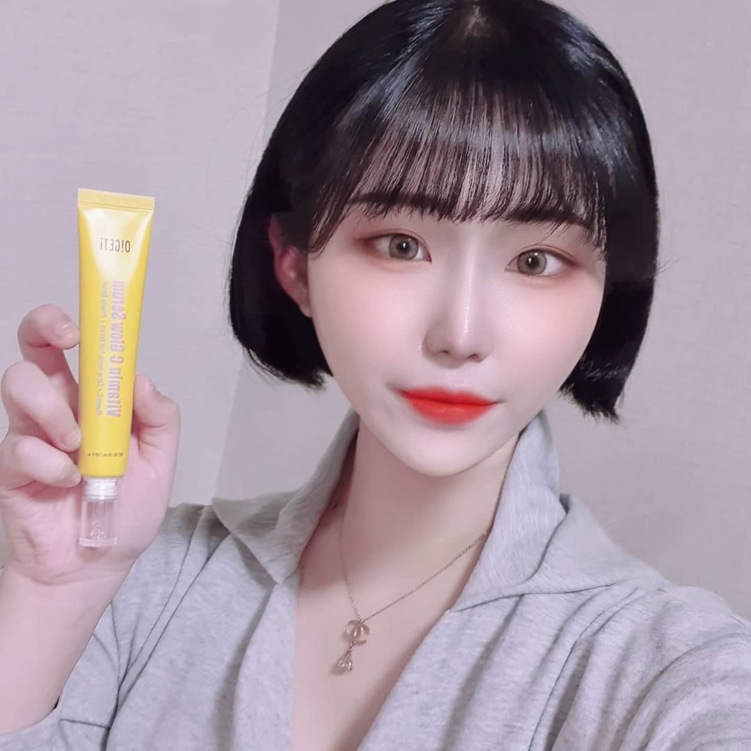 秀娟 on Instagram: “#협찬 칙칙하고 건조해서 생기없어 보인다는 내 얼굴, 지친 피부를 되살리는 꿀광채 '생기세럼' 뉴질랜드 마누카 꿀과 제주 프로폴리스 추출물 함유로 보습과 영양을 제공