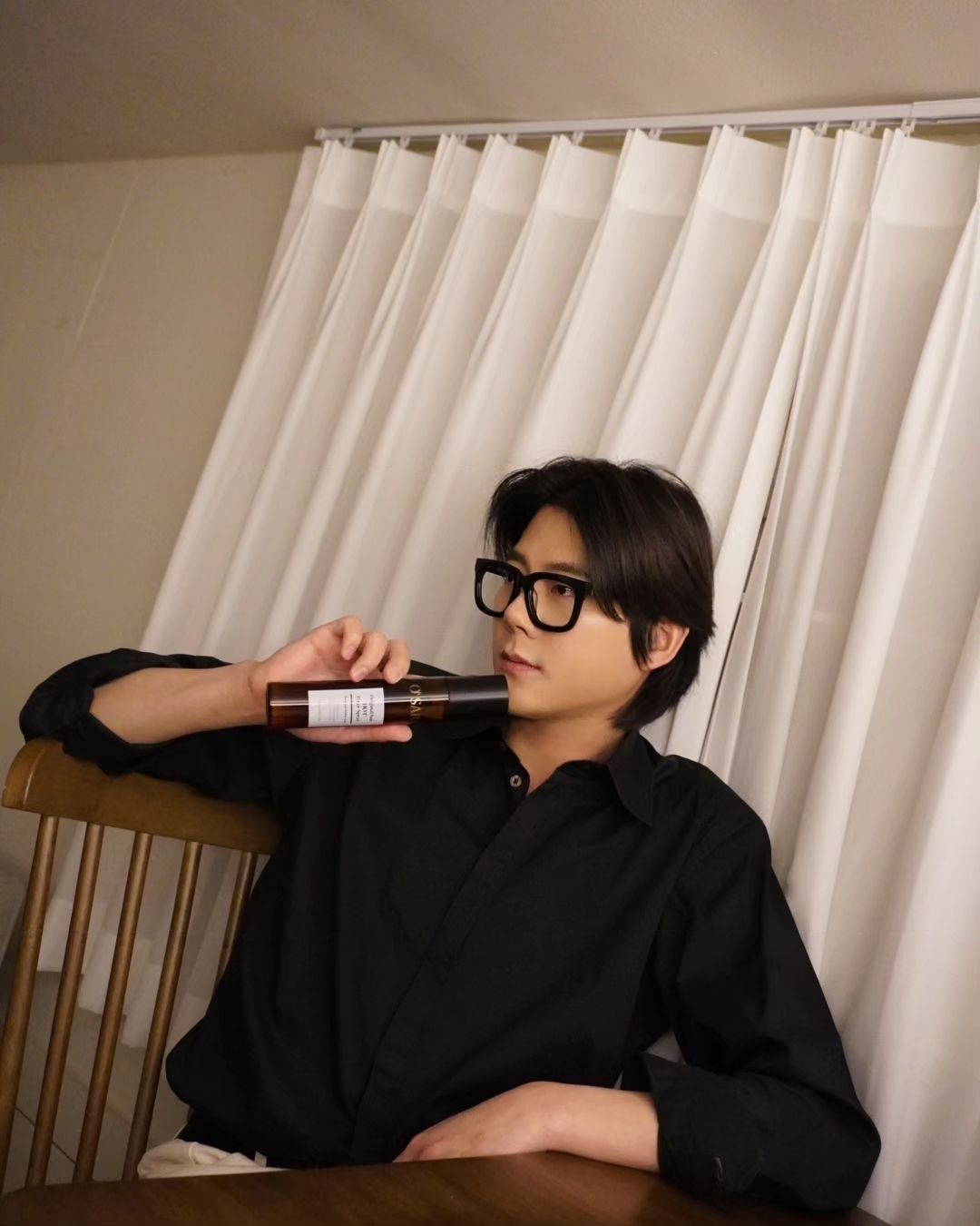 #협찬 #광고

[오사라]오리지널 헤어 핫 픽서 스프레이!!

이번에 소개해 줄 제품은
컴팩트한 사이즈에 11가지 곡물로 인해 단백질 함유가 어마어마해..
끈적임이나 잔여물없이 샴푸 한번이면 완벽히 세정이 되고!
-
왁스 없이 스프레이만 헤어 세팅하고 싶으신분!
장시간 고정을 원하시는분!
추천추천!

세정력 세팅력 지속력 완벽..!!
#리우젤 #오사라 #헤어스프레이 #헤어픽서 #남자머리 #곡물스프레이 #단백질스프레이 #헤어스프레이추천