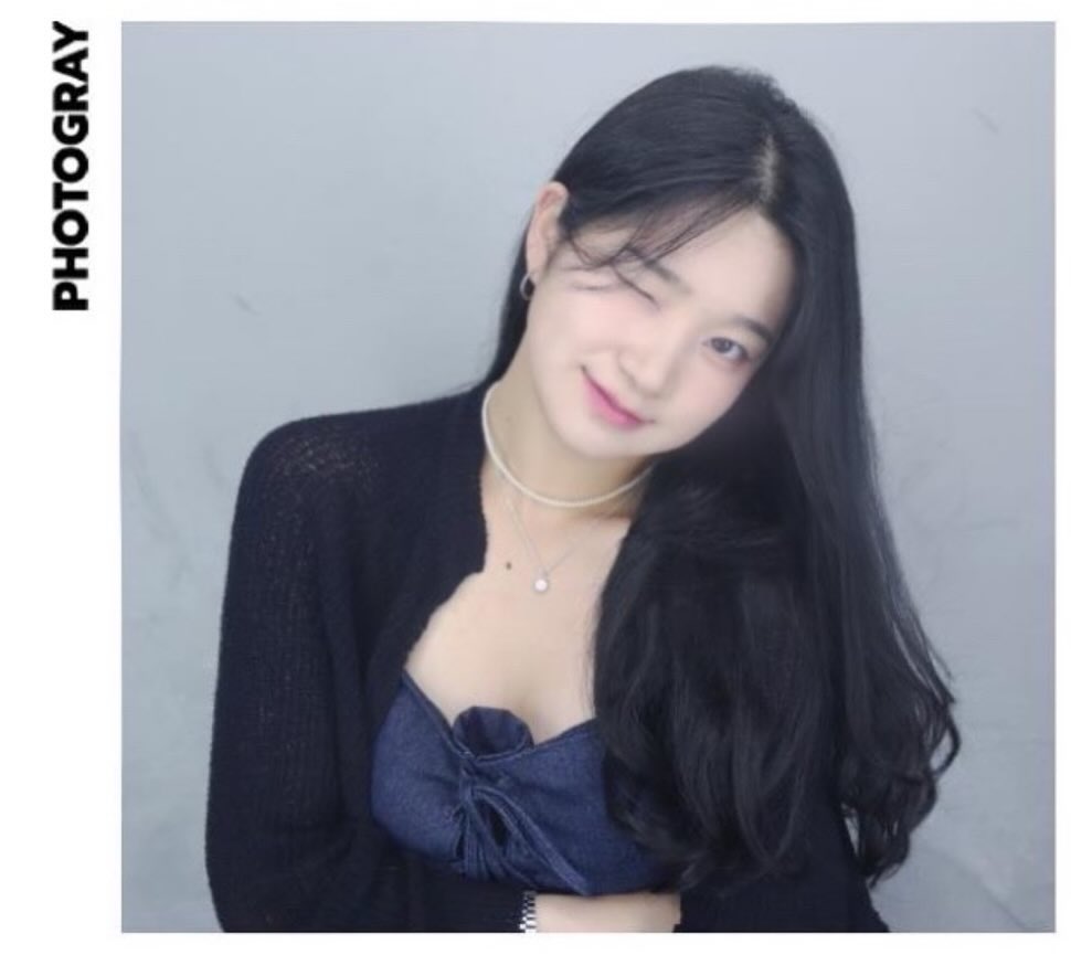 맨날 힙하다가 예쁜 옷 입으니까 어색해,,
#포토그레이 #포즈추천 #04