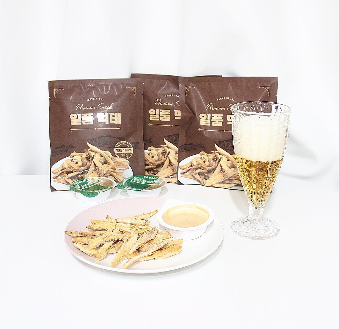 #광고 
-
맥주가 생각나는 오늘!
오늘의 안주는
남표니가 애정하는 #일품먹태

슈퍼푸드인 먹태는
영양가 만점 남녀노소 좋아하는
주전부리로 딱이에요
고단백 함량, 저칼로리 식품이라 
다이어터들에게 적합한 안주구요
술을 부르고 해장을 부르는 안주와 
해장에 제격이라 격하게 애정합니다
맛도 좋네요🫶🏻
-
▫️구매문의
bit.ly/3tk9XA7 
-
-
-
-
-
#먹태 #새우앤먹태 
#안주 #맥주 #간식 
#다이어트 #운동 
#황태국 #해장국 #라면 
#해장 #과자 
#koreansnack 
#먹태깡 #snacks
#koreansnack #먹태깡

testory.official
