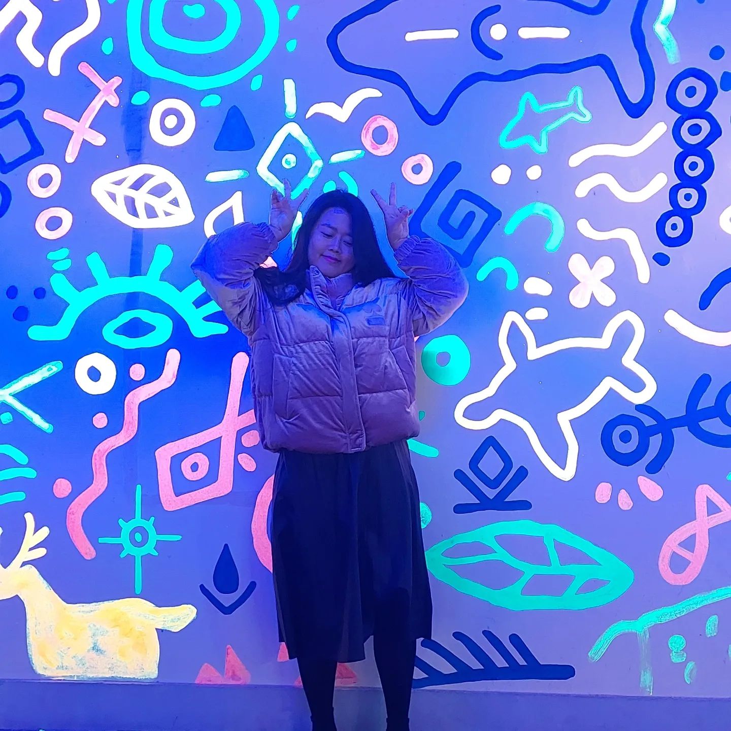 나의 24년 자부데이♡
18년지기친구들 재밌었어ㅋㅋㅋㅋ
다음엔 어디로갈까?ㅎㅎ

24년 나의 첫자부는 간절곶에서ㅎㅎ 근처에 명선도가있길래 데리고갔는데 사람 왜이렇게 많은건데... 주차 헬~~

#자부데이 #1박2일자유부인 #24년첫자부 #18년지기 #대학동기 #다음번은어디로 #명선도