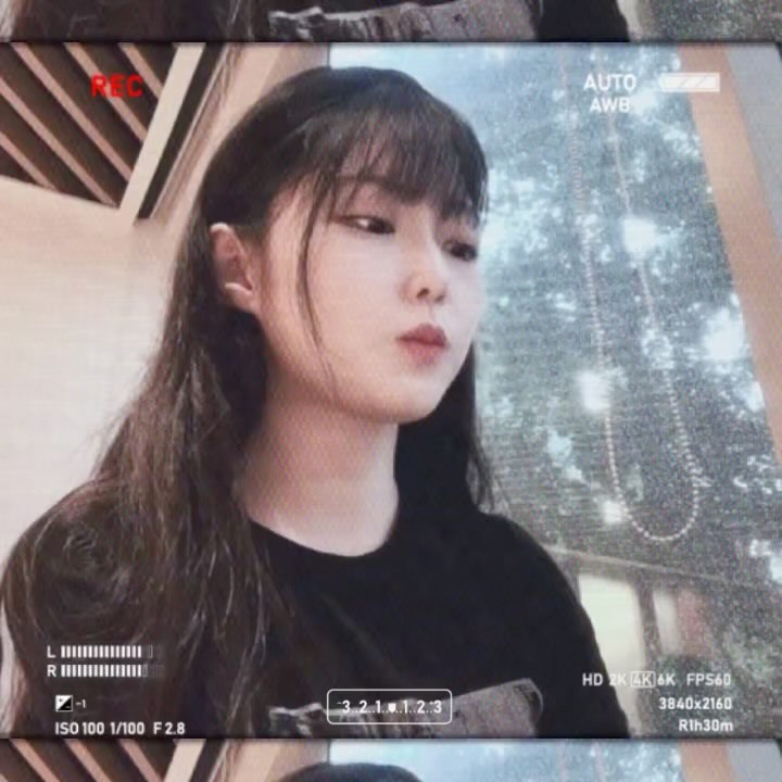 1. 마무리는 실패없는 초코케이크 
2. 무슨.. 케이크를 먹었는데.. 예상과 다른 새로운 맛에 동공지진😂