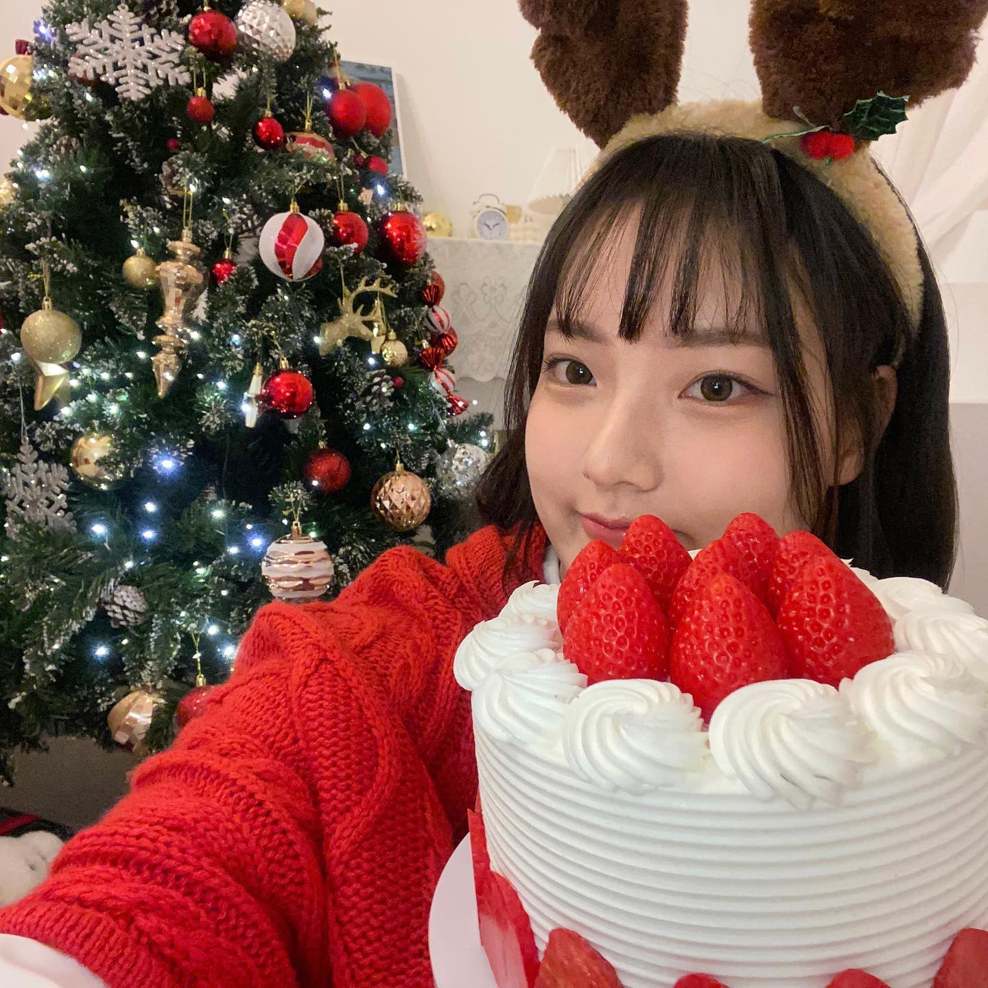 올해 너무 많이 울어서 산타할아버지께서 안오셨네요 •́₋•̩̥̀
